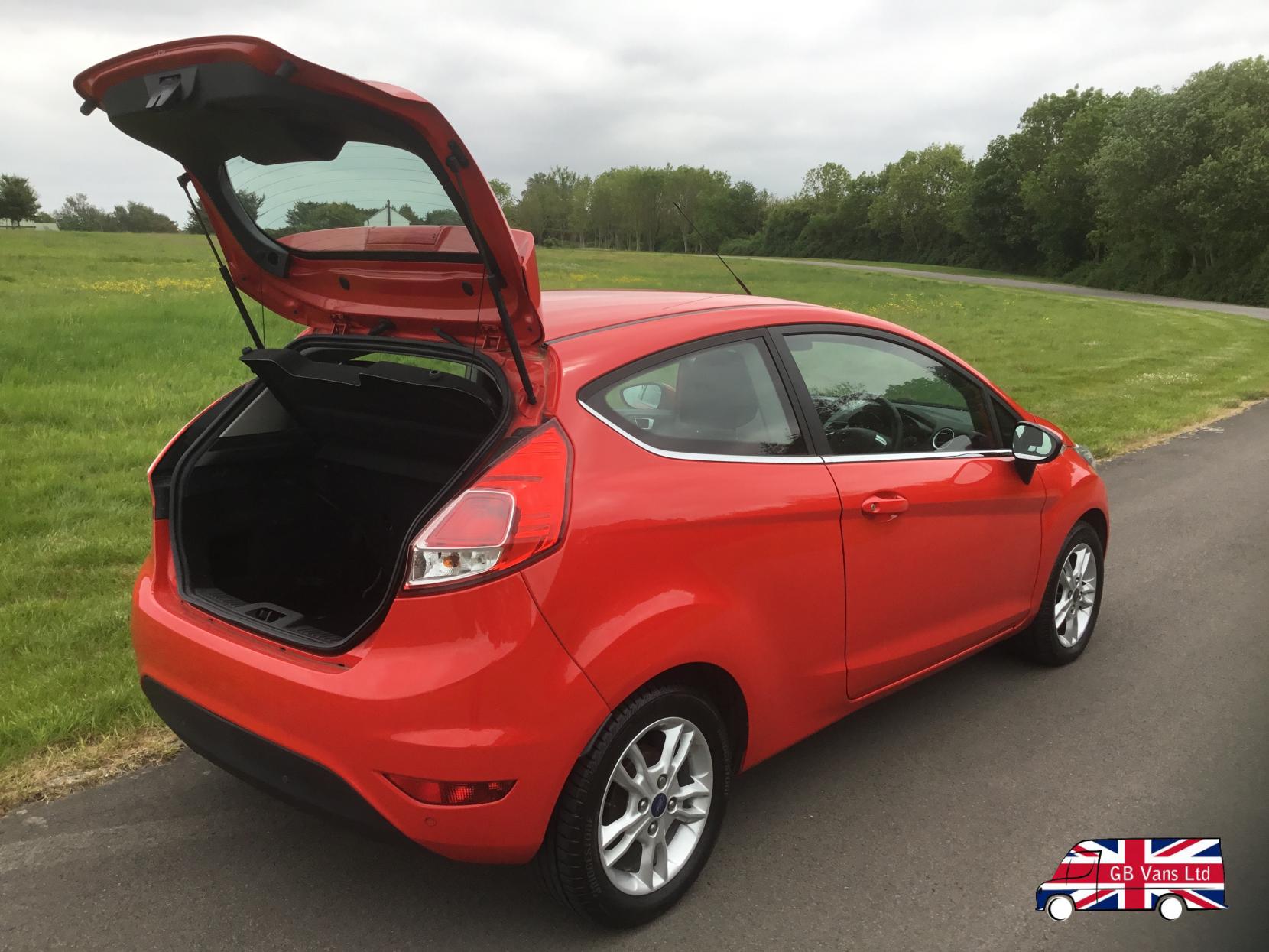 Ford Fiesta 1.25 Zetec Hatchback 3dr Petrol Manual Euro 6 (82 ps)