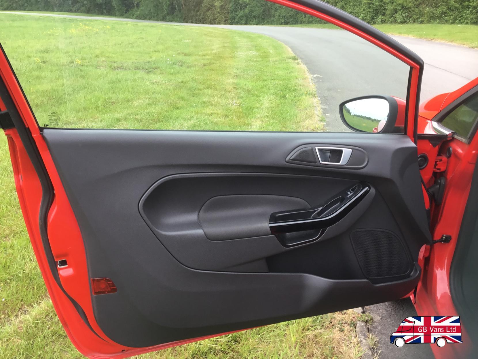 Ford Fiesta 1.25 Zetec Hatchback 3dr Petrol Manual Euro 6 (82 ps)