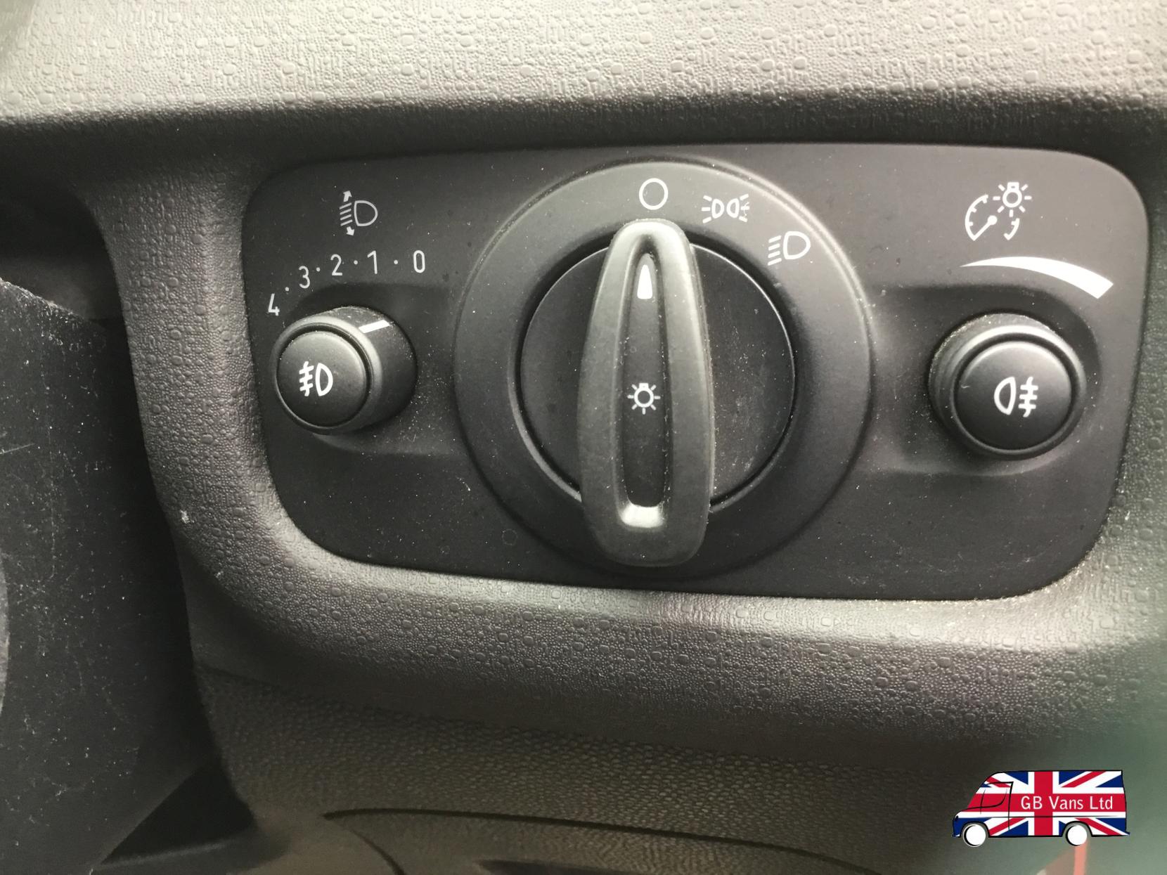 Ford Fiesta 1.25 Zetec Hatchback 3dr Petrol Manual Euro 6 (82 ps)