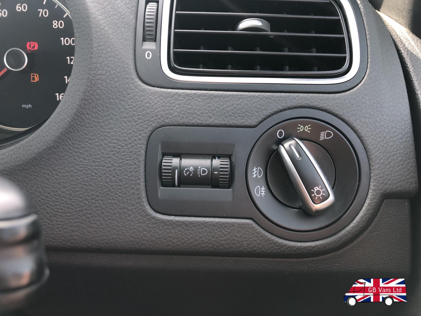 Volkswagen Polo 1.2 Match Edition Hatchback 5dr Petrol Manual Euro 5 (60 ps)