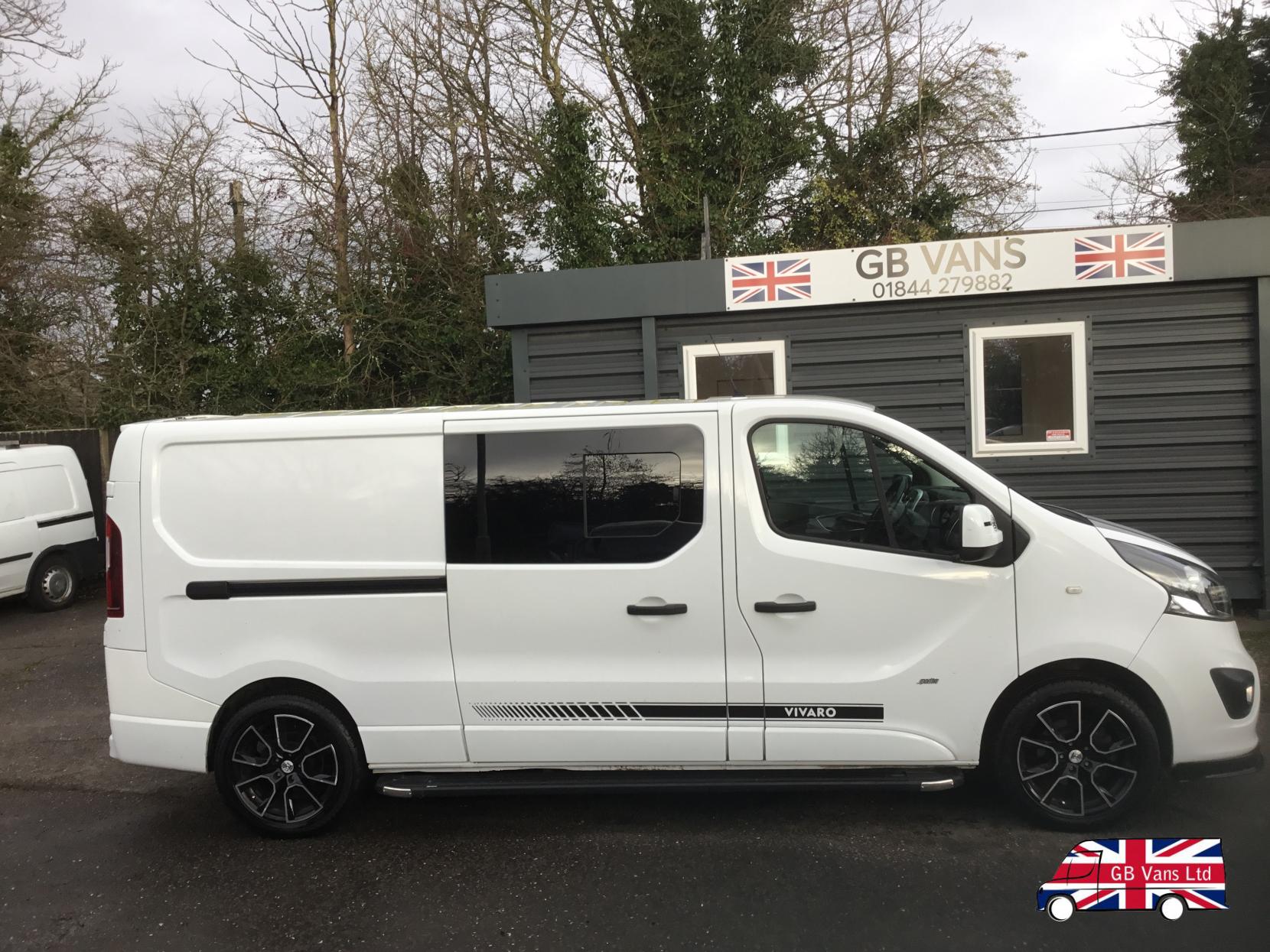 Vauxhall Vivaro 1.6 CDTi 2900 Sportive Crew Van Double Cab 5dr Diesel Manual L2 H1 Euro 5 (6 Seat) (115 ps)
