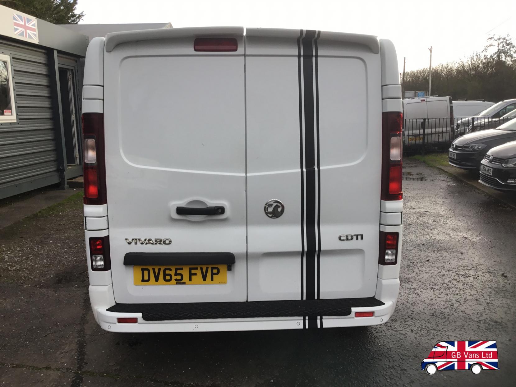 Vauxhall Vivaro 1.6 CDTi 2900 Sportive Crew Van Double Cab 5dr Diesel Manual L2 H1 Euro 5 (6 Seat) (115 ps)