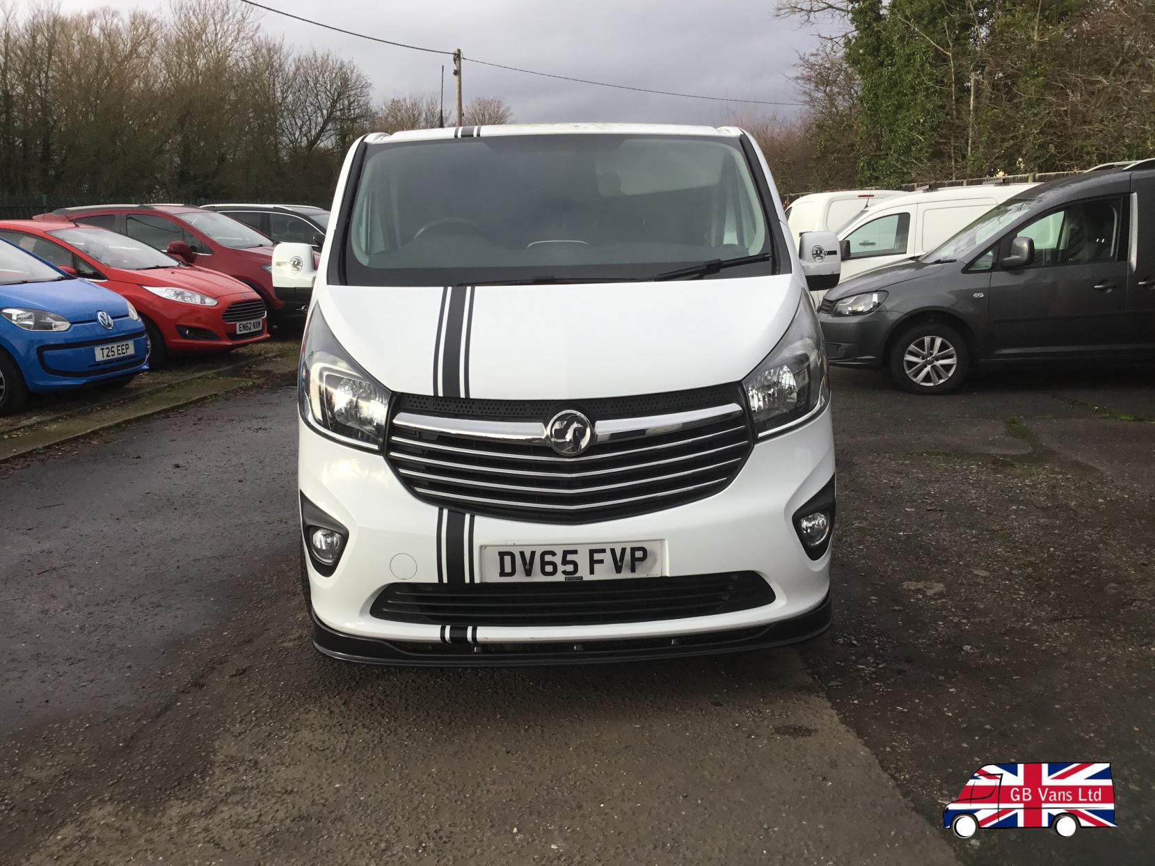 Vauxhall Vivaro 1.6 CDTi 2900 Sportive Crew Van Double Cab 5dr Diesel Manual L2 H1 Euro 5 (6 Seat) (115 ps)