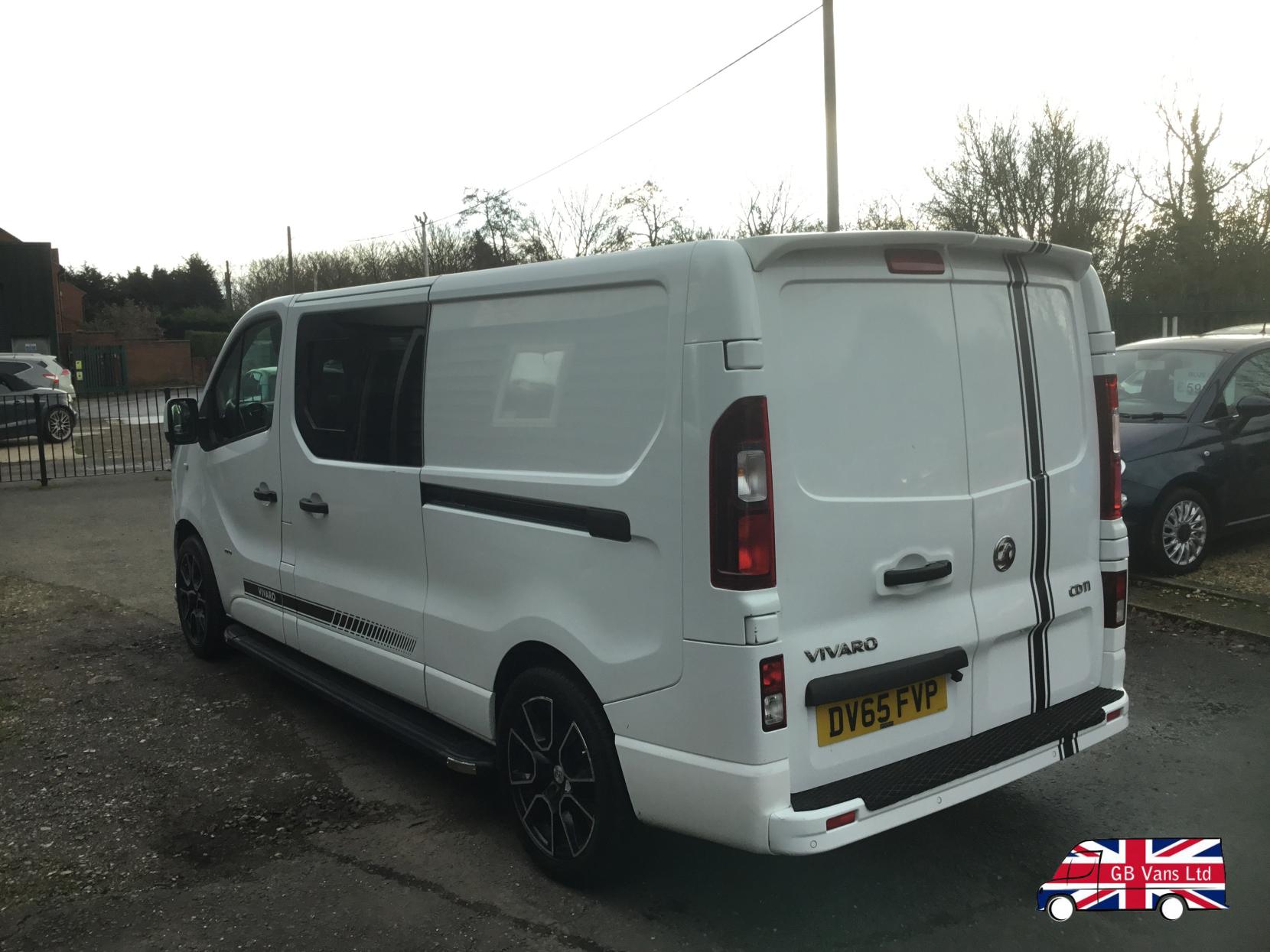 Vauxhall Vivaro 1.6 CDTi 2900 Sportive Crew Van Double Cab 5dr Diesel Manual L2 H1 Euro 5 (6 Seat) (115 ps)