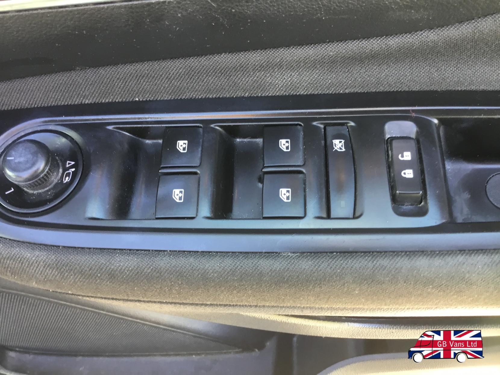 Vauxhall Mokka 1.4i Turbo Exclusiv SUV 5dr Petrol Manual 2WD Euro 6 (s/s) (140 ps)