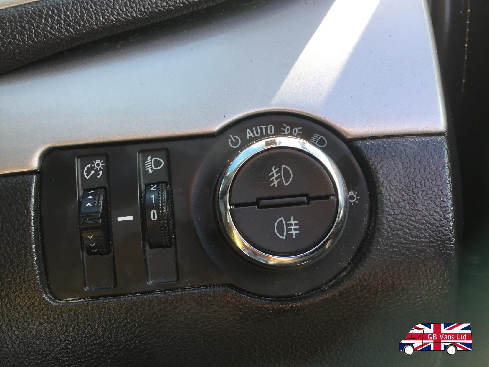 Vauxhall Mokka 1.4i Turbo Exclusiv SUV 5dr Petrol Manual 2WD Euro 6 (s/s) (140 ps)