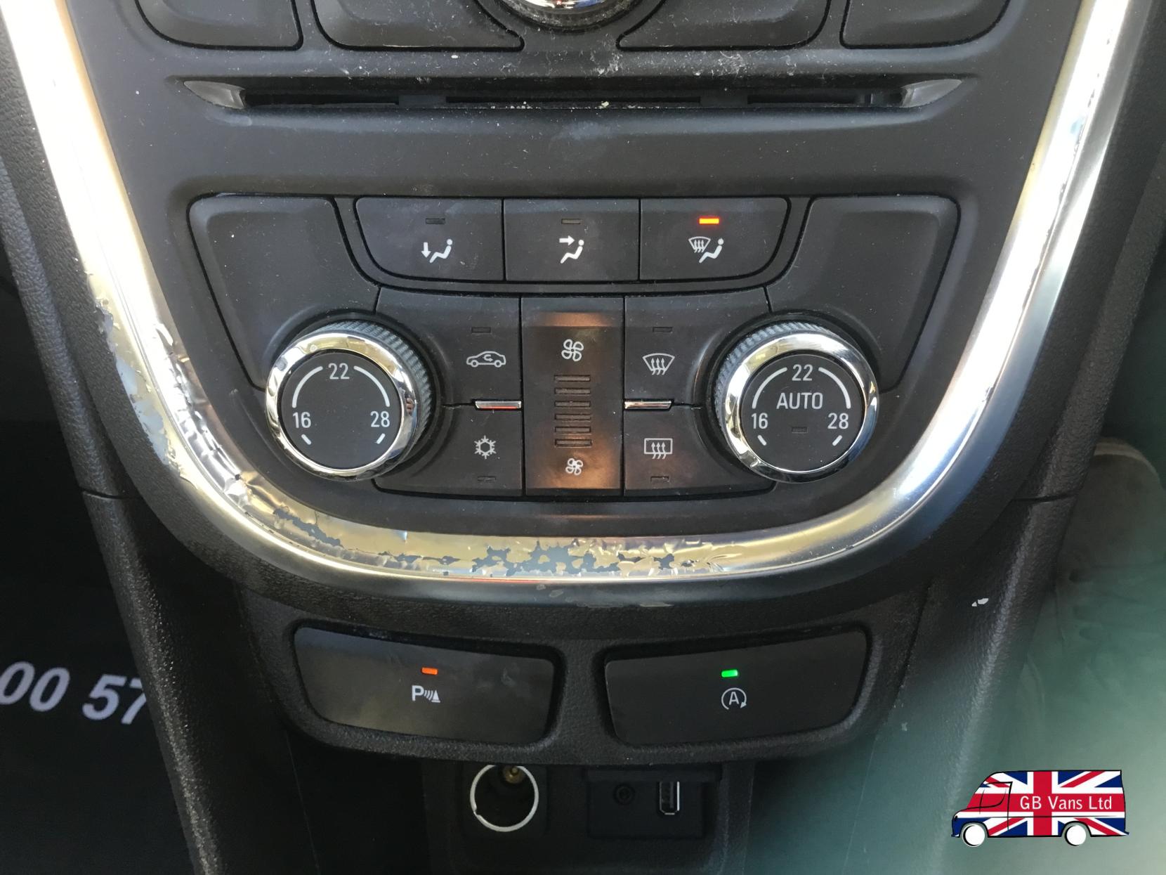 Vauxhall Mokka 1.4i Turbo Exclusiv SUV 5dr Petrol Manual 2WD Euro 6 (s/s) (140 ps)