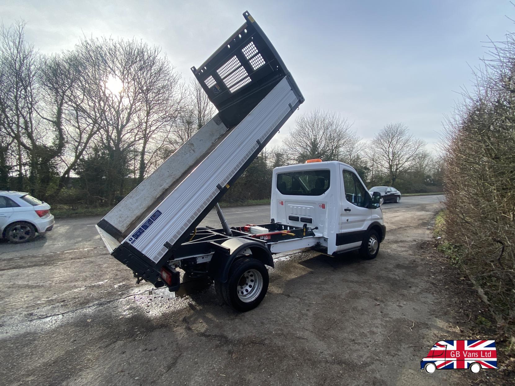 Ford Transit 2.0 350 EcoBlue Leader Chassis Cab 2dr Diesel Manual RWD L2 Euro 6 (s/s) (130 ps)