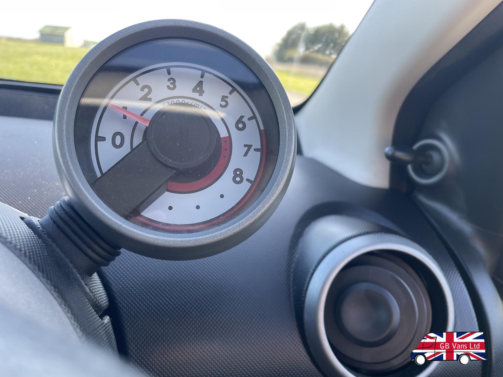 Citroen C1 1.0i VTR Hatchback 3dr Petrol Manual Euro 4 (68 ps)