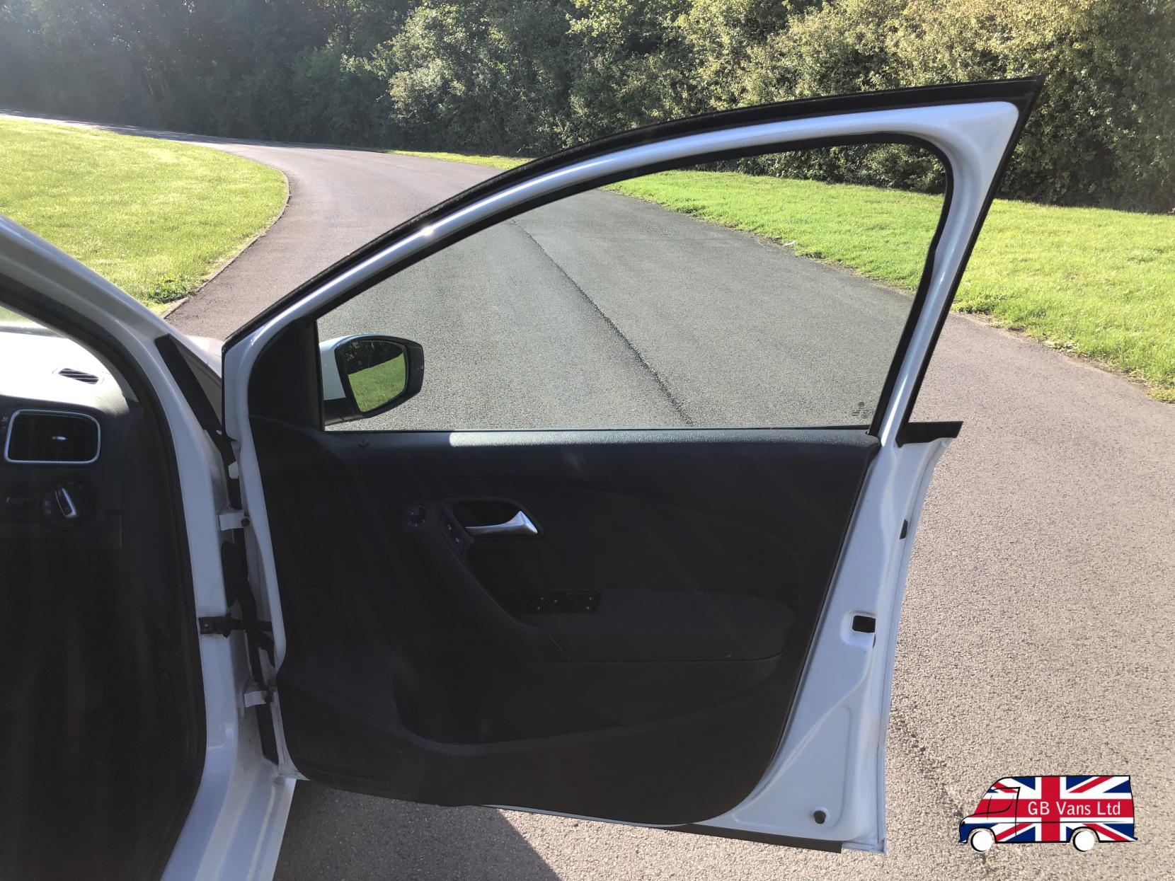 Volkswagen Polo 1.4 Match Edition Hatchback 5dr Petrol Manual Euro 5 (85 ps)