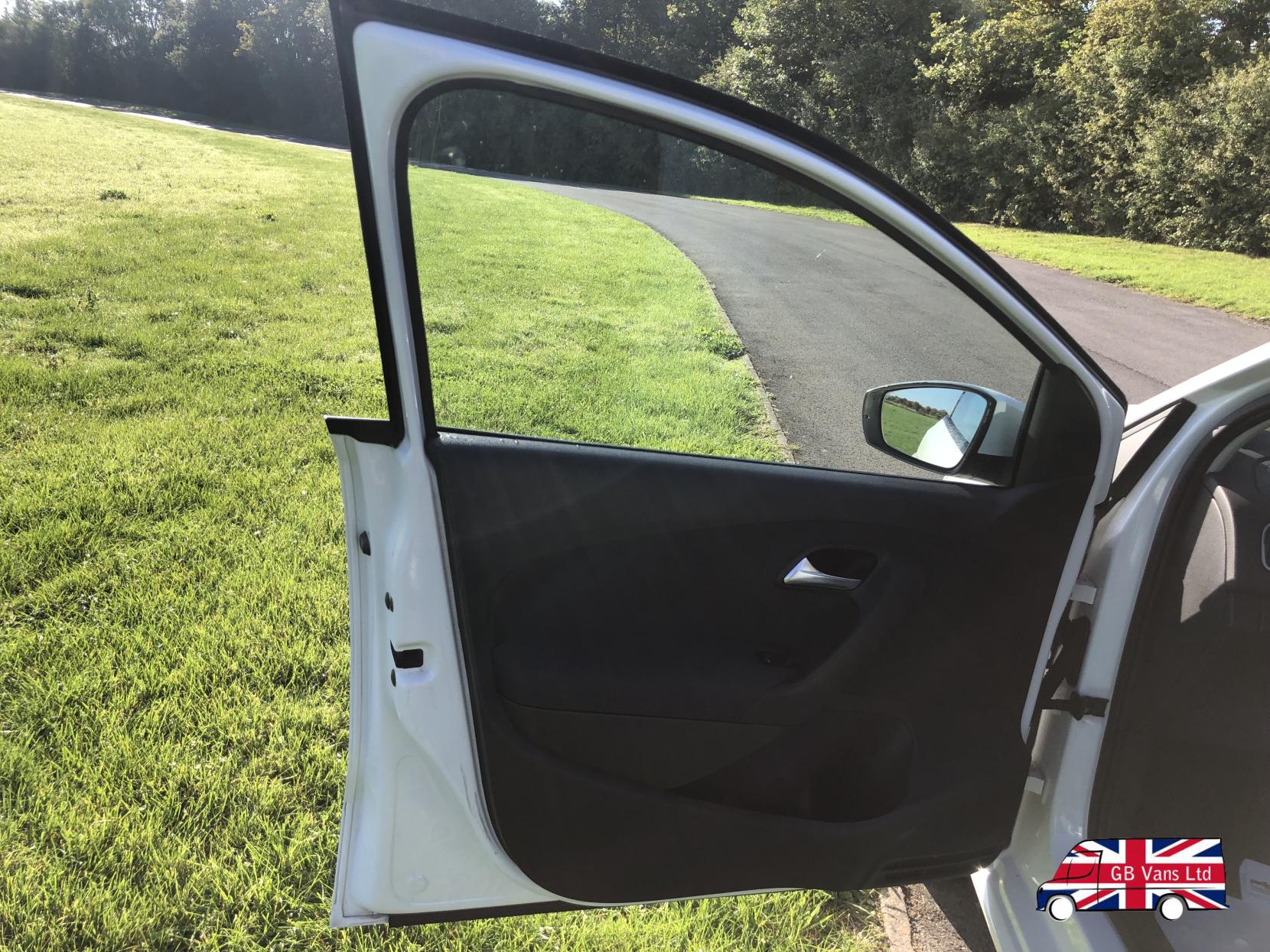 Volkswagen Polo 1.4 Match Edition Hatchback 5dr Petrol Manual Euro 5 (85 ps)