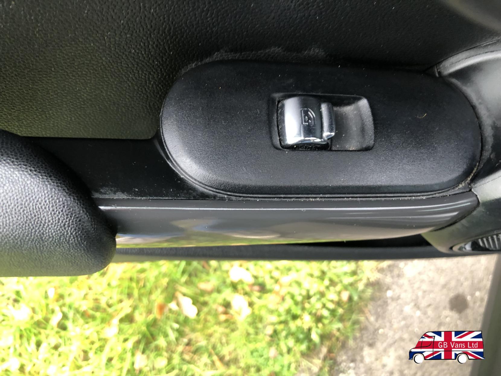 MINI Hatch 1.5 Cooper Hatchback 3dr Petrol Manual Euro 6 (s/s) (136 ps)