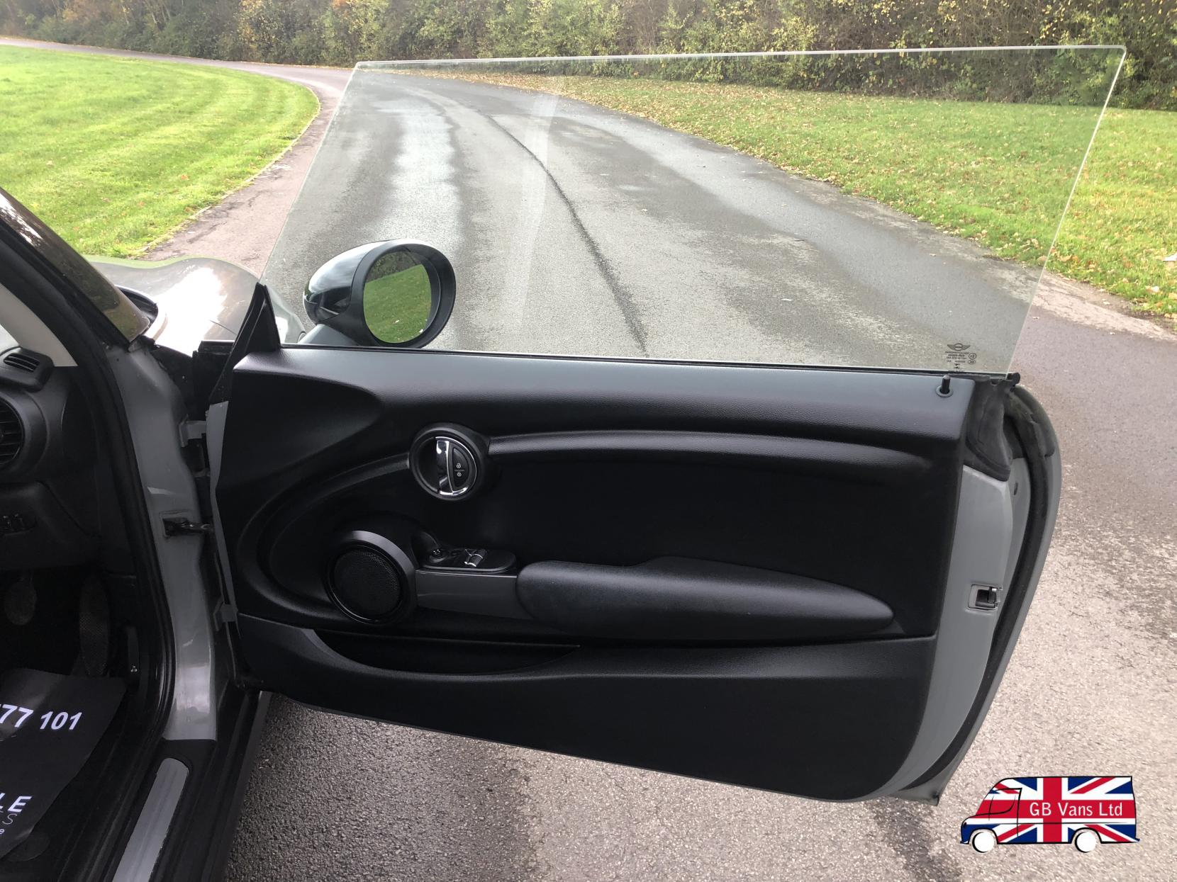 MINI Hatch 1.5 Cooper Hatchback 3dr Petrol Manual Euro 6 (s/s) (136 ps)