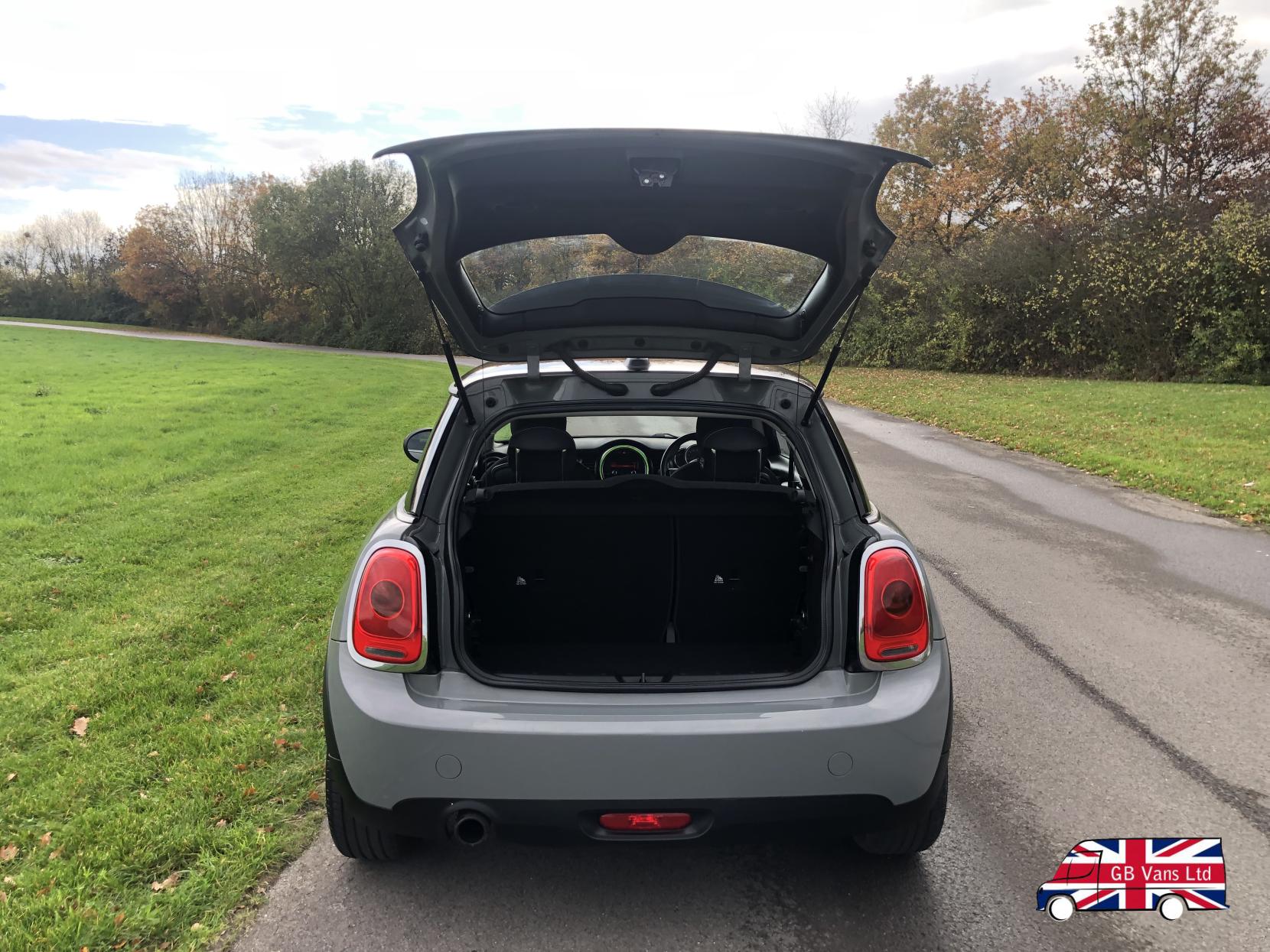 MINI Hatch 1.5 Cooper Hatchback 3dr Petrol Manual Euro 6 (s/s) (136 ps)