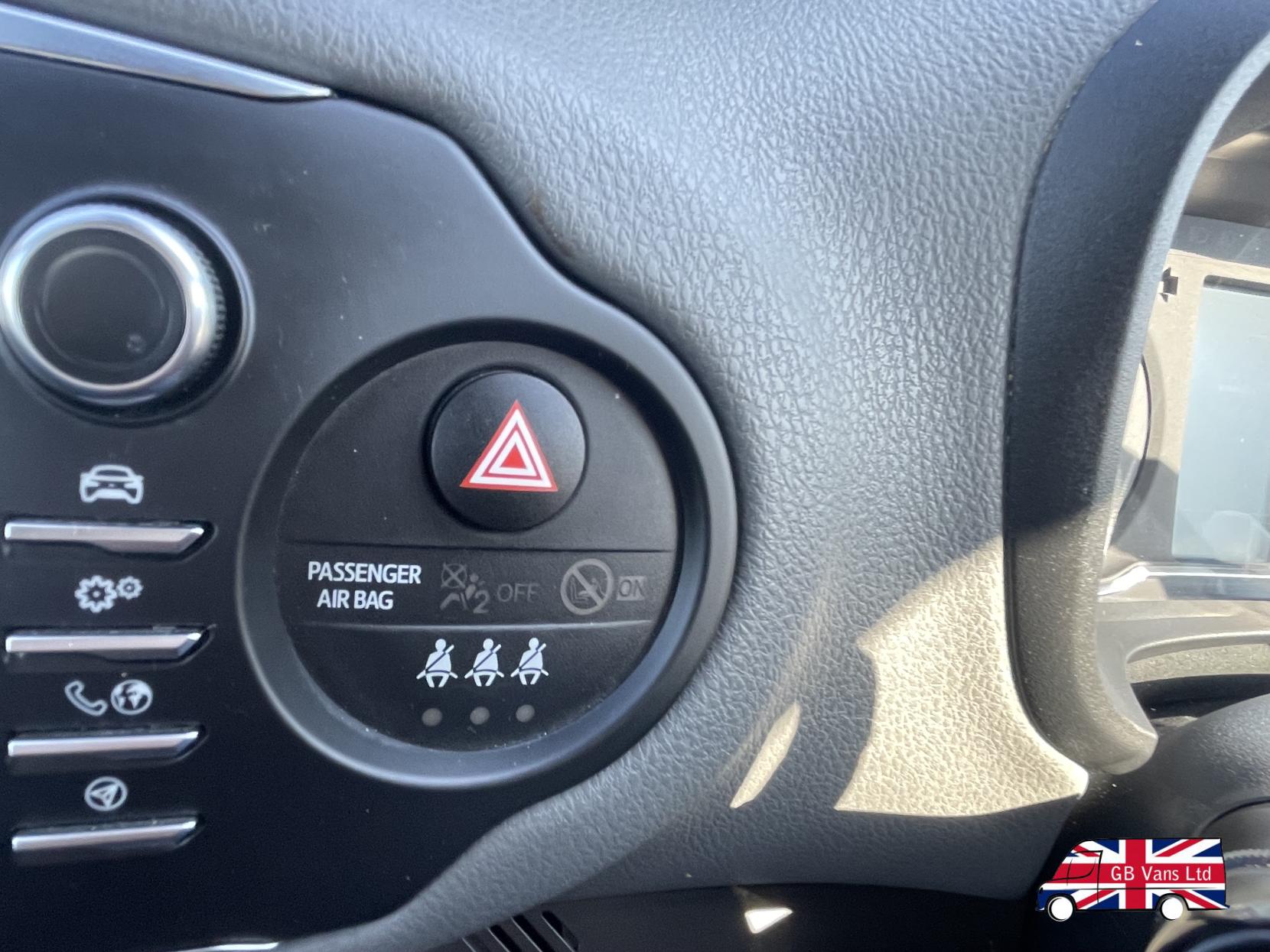 Toyota Yaris 1.5 VVT-h Icon Tech Hatchback 5dr Petrol Hybrid E-CVT Euro 6 (s/s) (100 ps)