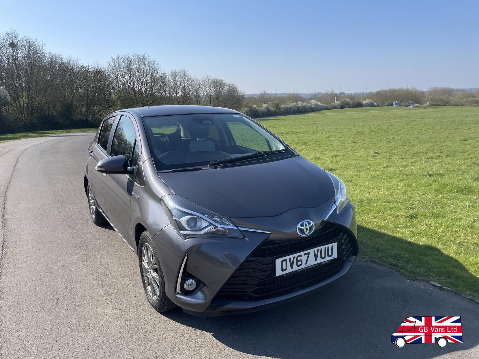 Toyota Yaris 1.5 VVT-h Icon Tech Hatchback 5dr Petrol Hybrid E-CVT Euro 6 (s/s) (100 ps)