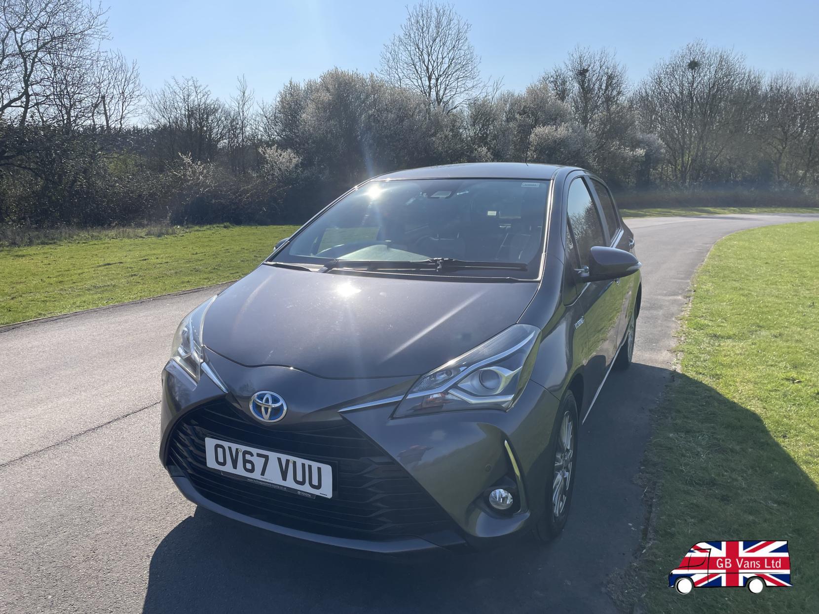 Toyota Yaris 1.5 VVT-h Icon Tech Hatchback 5dr Petrol Hybrid E-CVT Euro 6 (s/s) (100 ps)