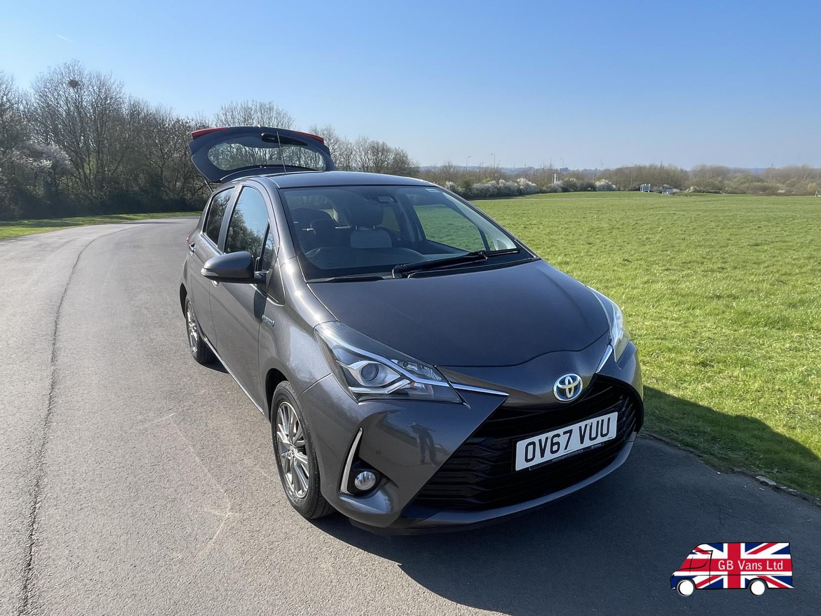 Toyota Yaris 1.5 VVT-h Icon Tech Hatchback 5dr Petrol Hybrid E-CVT Euro 6 (s/s) (100 ps)