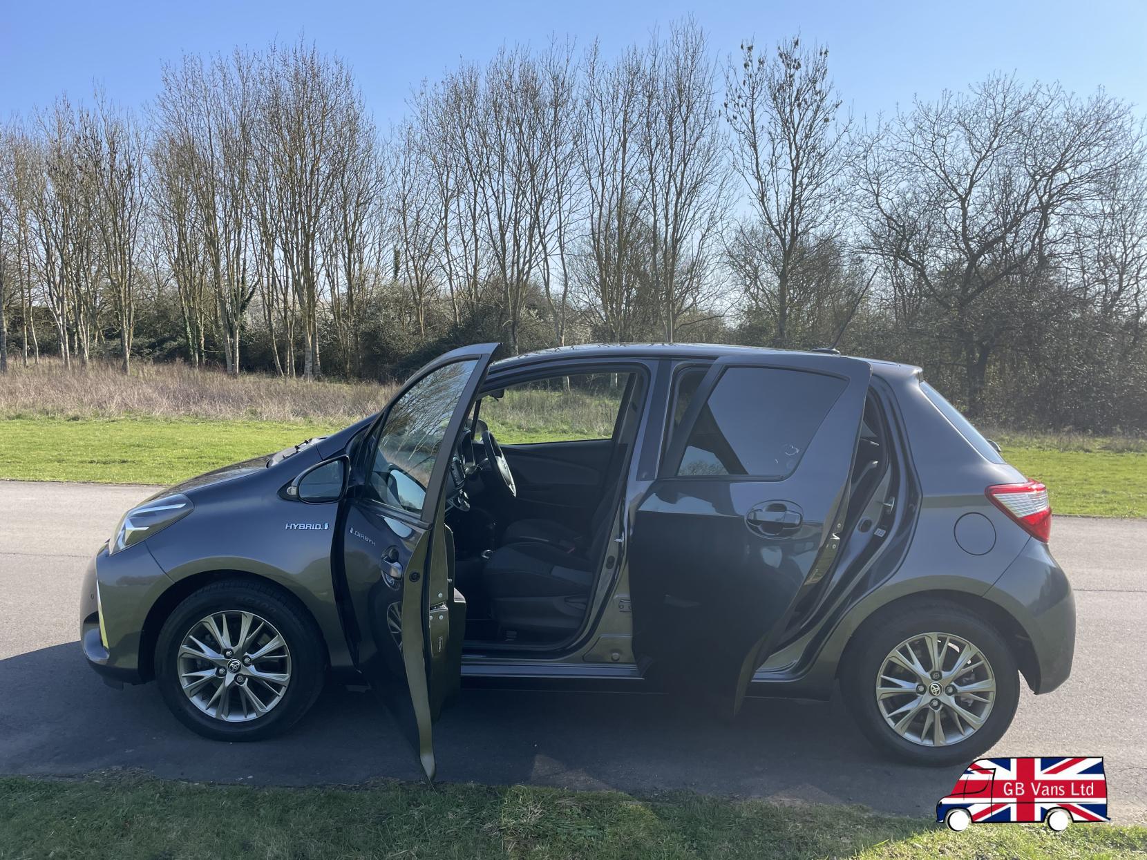 Toyota Yaris 1.5 VVT-h Icon Tech Hatchback 5dr Petrol Hybrid E-CVT Euro 6 (s/s) (100 ps)