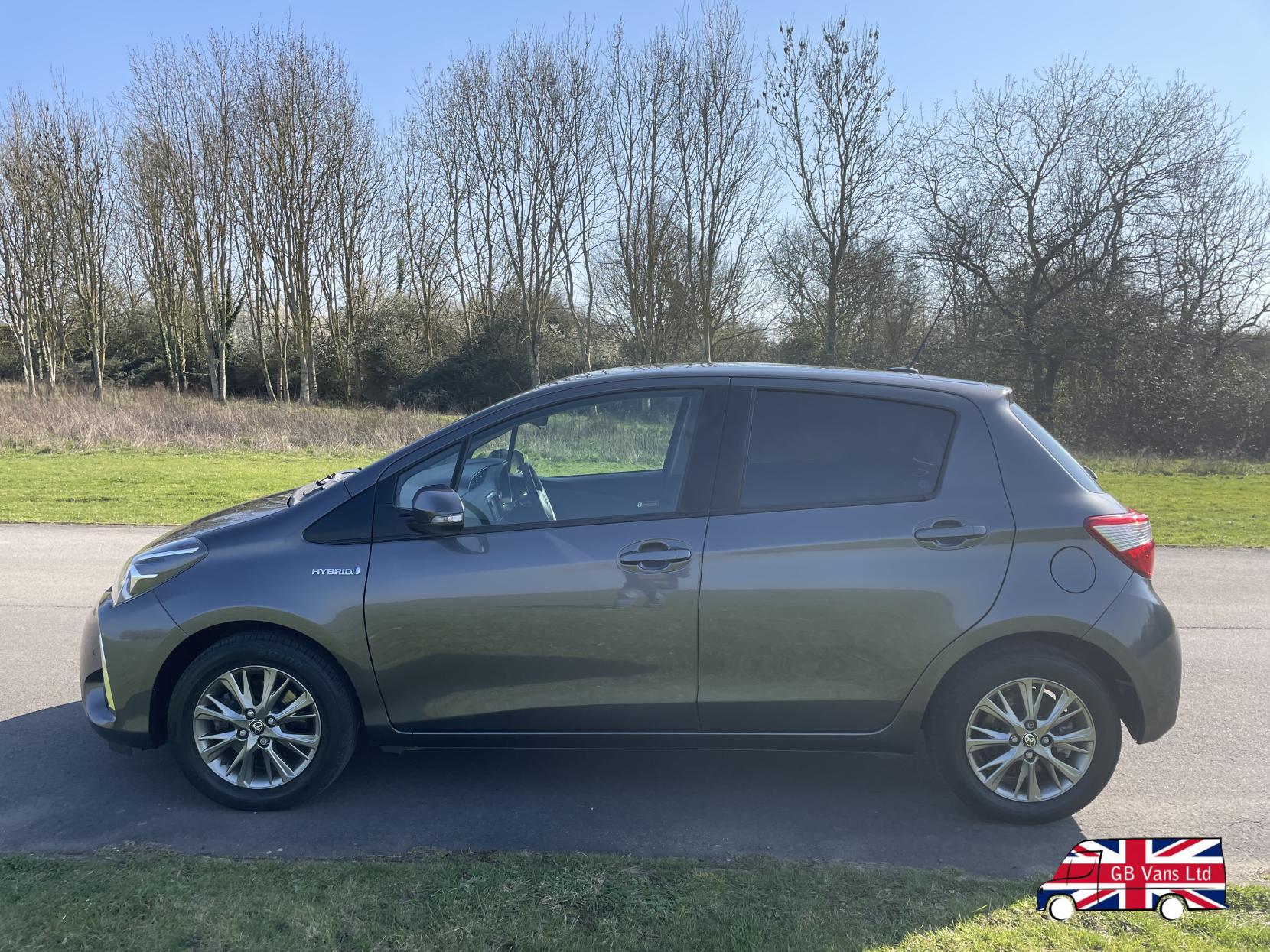 Toyota Yaris 1.5 VVT-h Icon Tech Hatchback 5dr Petrol Hybrid E-CVT Euro 6 (s/s) (100 ps)