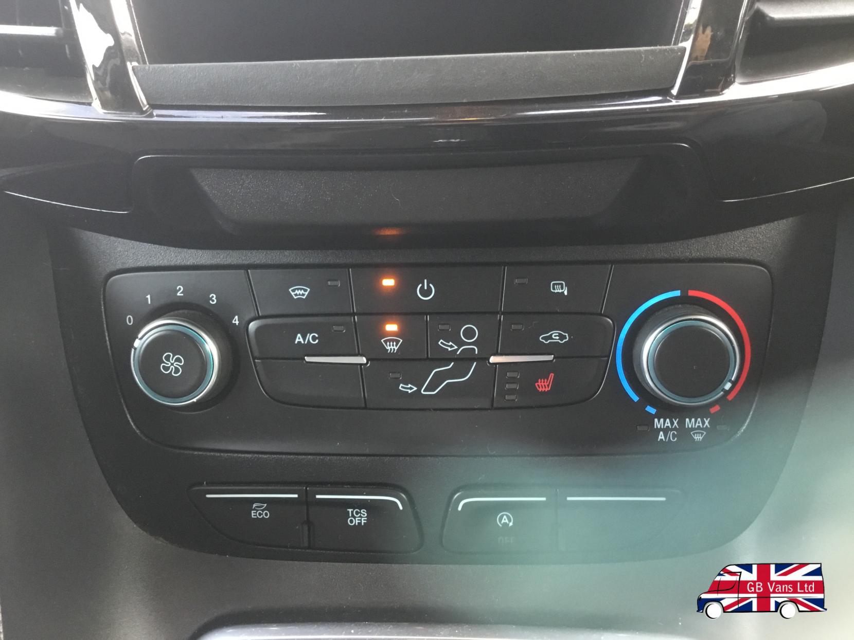 Ford Transit Connect 1.5 240 EcoBlue Limited Panel Van 5dr Diesel Manual L2 Euro 6 (s/s) (120 ps)