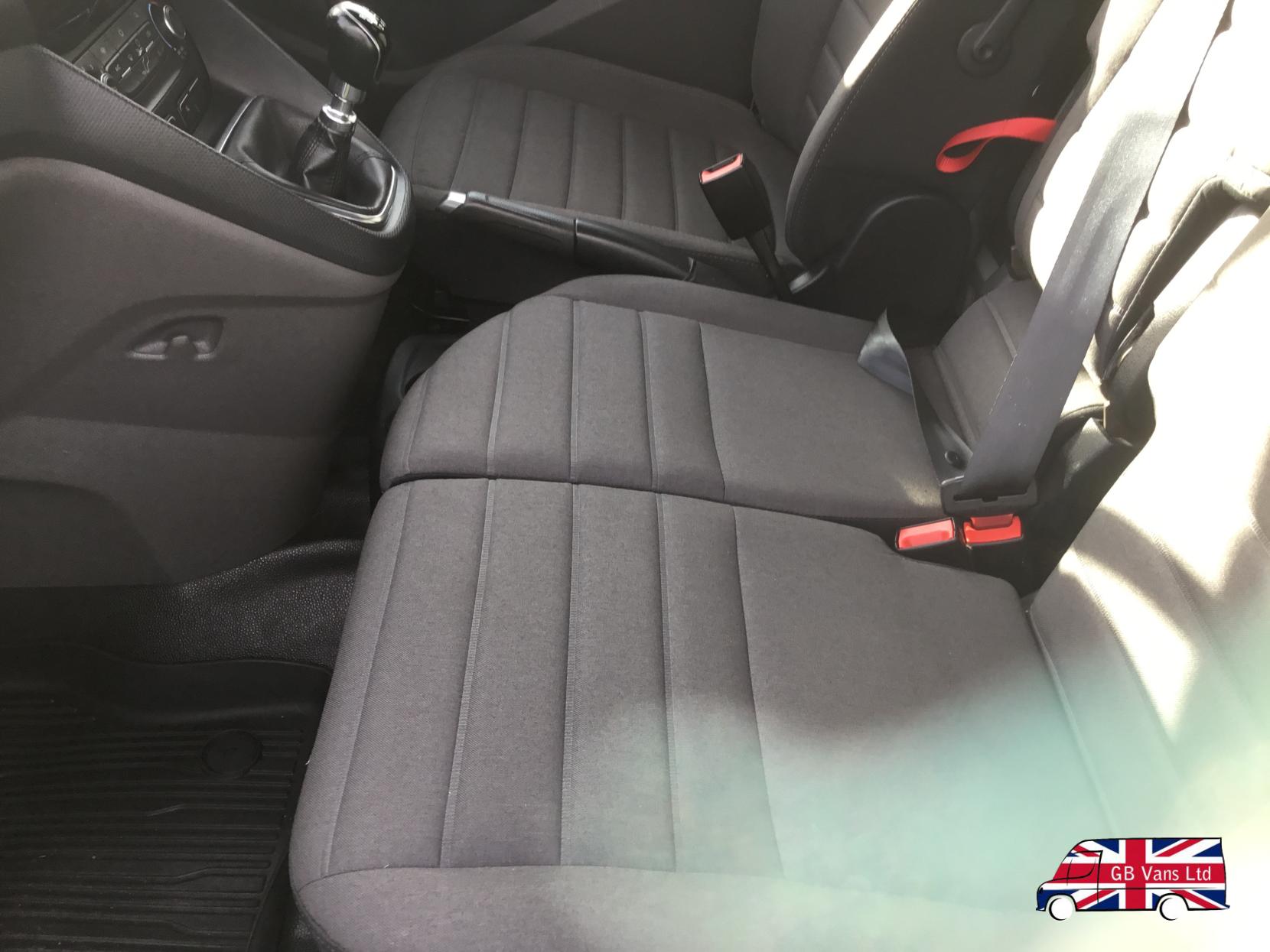 Ford Transit Connect 1.5 240 EcoBlue Limited Panel Van 5dr Diesel Manual L2 Euro 6 (s/s) (120 ps)