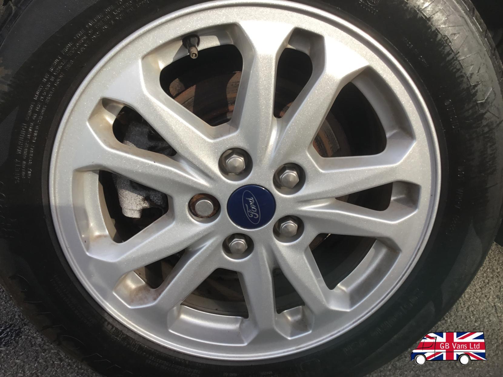 Ford Transit Connect 1.5 240 EcoBlue Limited Panel Van 5dr Diesel Manual L2 Euro 6 (s/s) (120 ps)