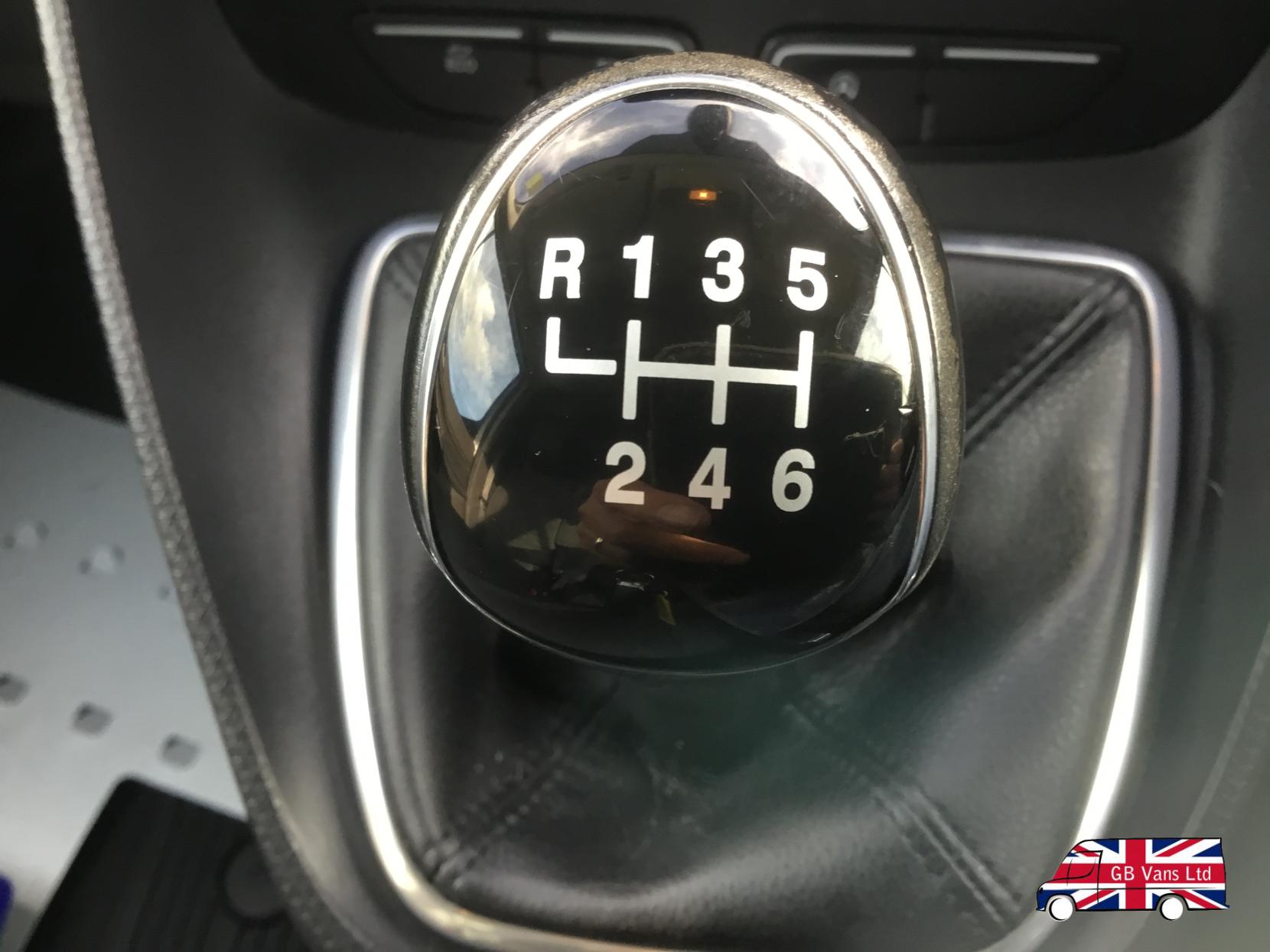 Ford Transit Connect 1.5 240 EcoBlue Limited Panel Van 5dr Diesel Manual L2 Euro 6 (s/s) (120 ps)