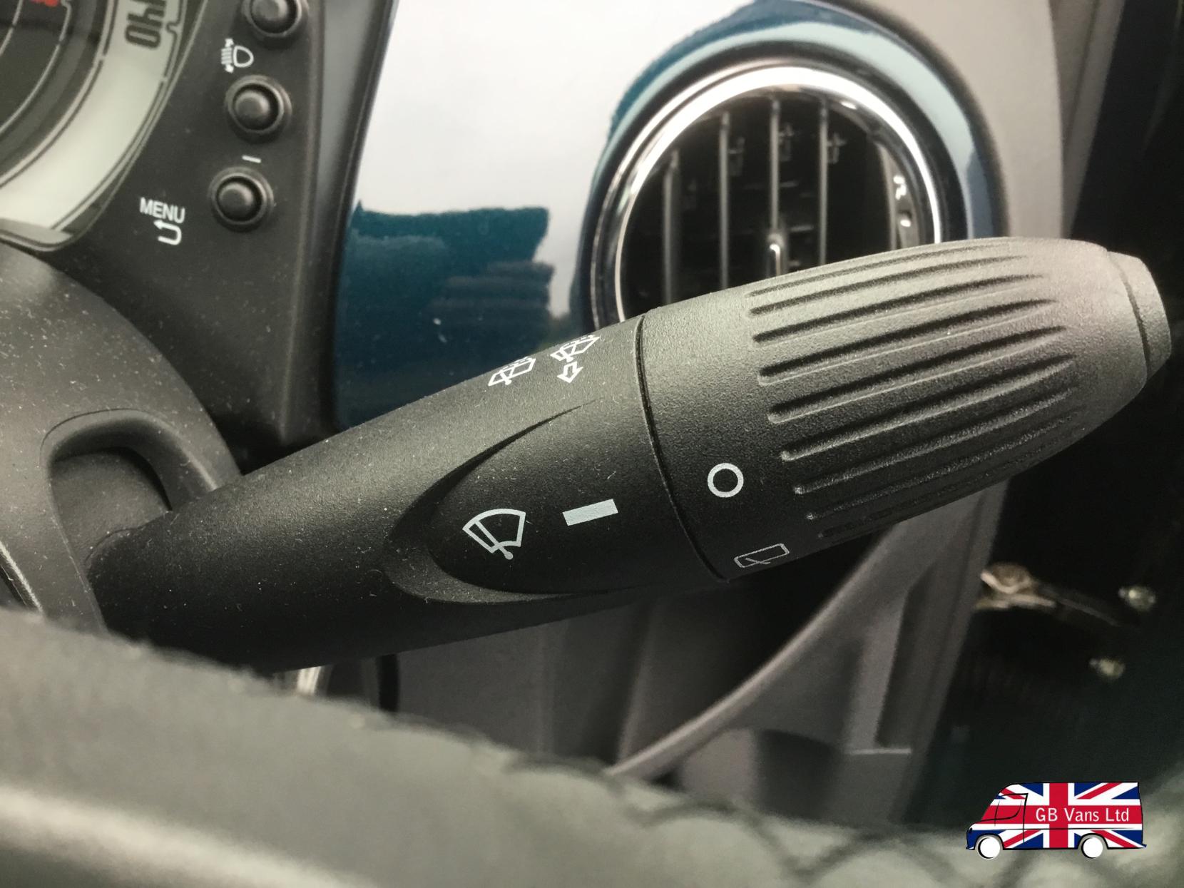 Fiat 500 1.2 Lounge Hatchback 3dr Petrol Manual Euro 6 (s/s) (69 bhp)