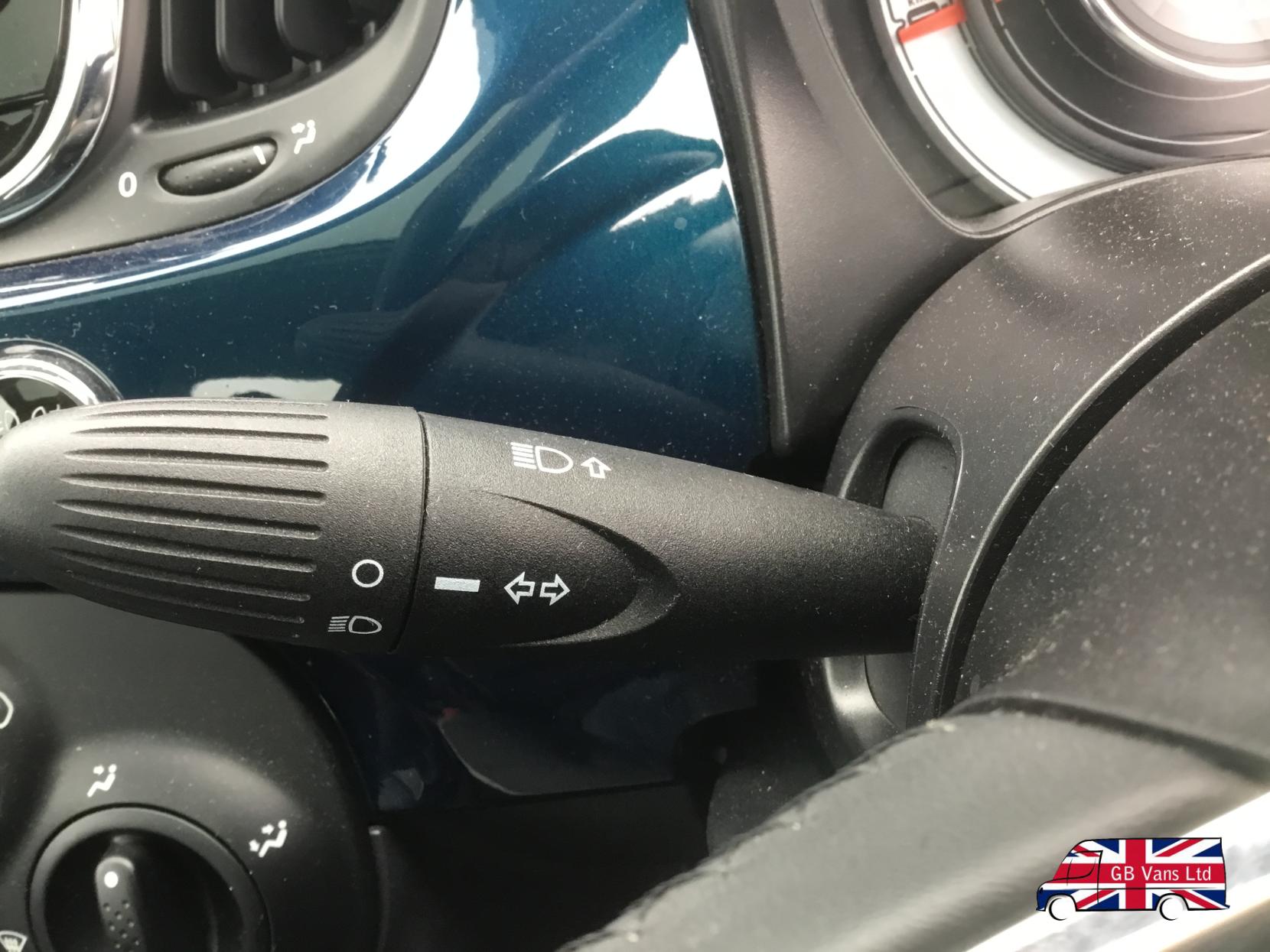 Fiat 500 1.2 Lounge Hatchback 3dr Petrol Manual Euro 6 (s/s) (69 bhp)