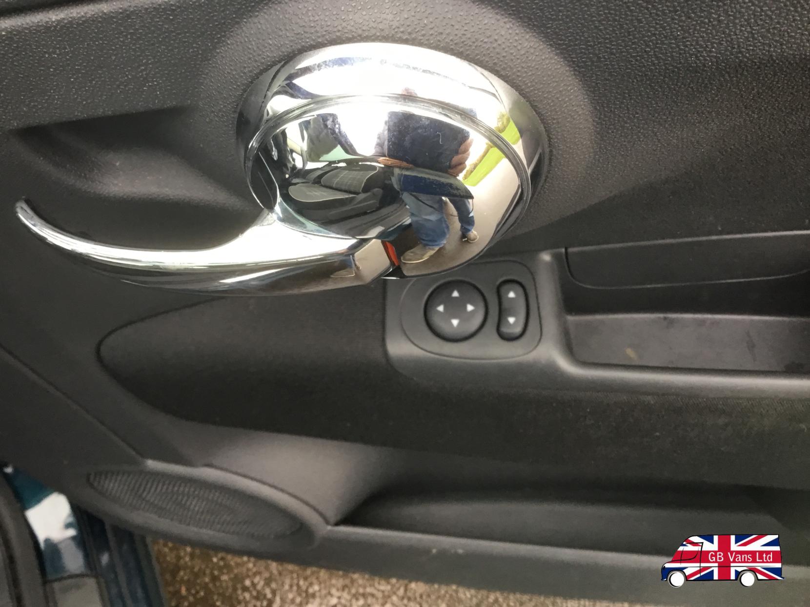 Fiat 500 1.2 Lounge Hatchback 3dr Petrol Manual Euro 6 (s/s) (69 bhp)