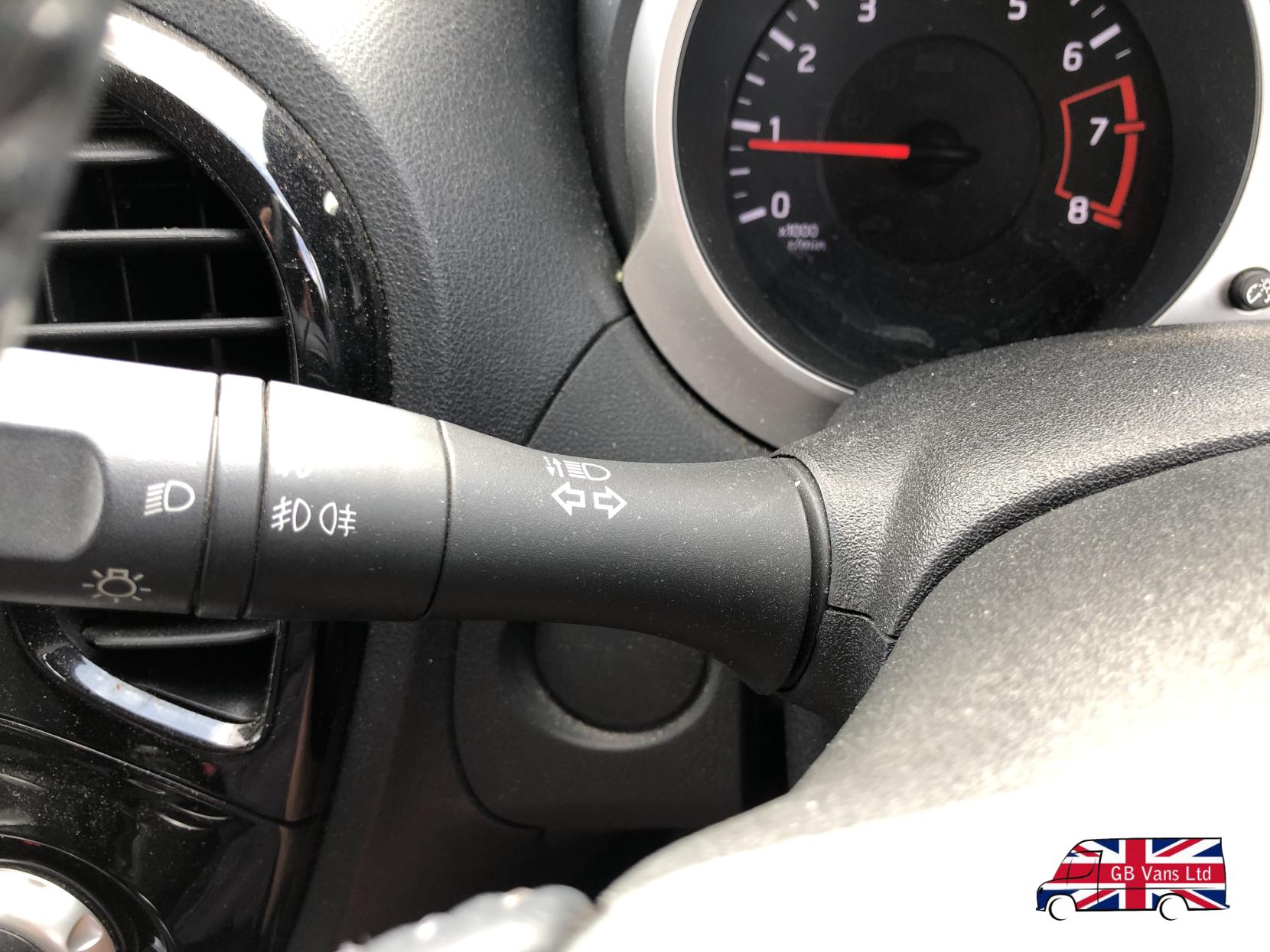 Nissan Juke 1.2 DIG-T Acenta SUV 5dr Petrol Manual Euro 5 (s/s) Euro 5 (115 ps)