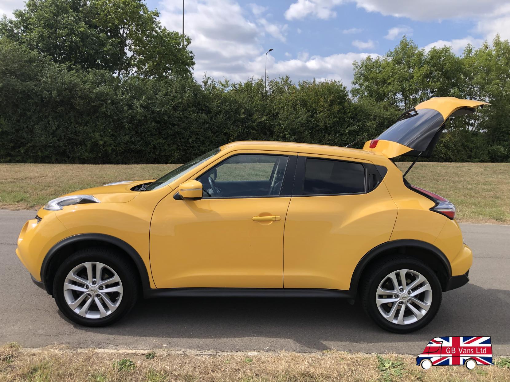Nissan Juke 1.2 DIG-T Acenta SUV 5dr Petrol Manual Euro 5 (s/s) Euro 5 (115 ps)