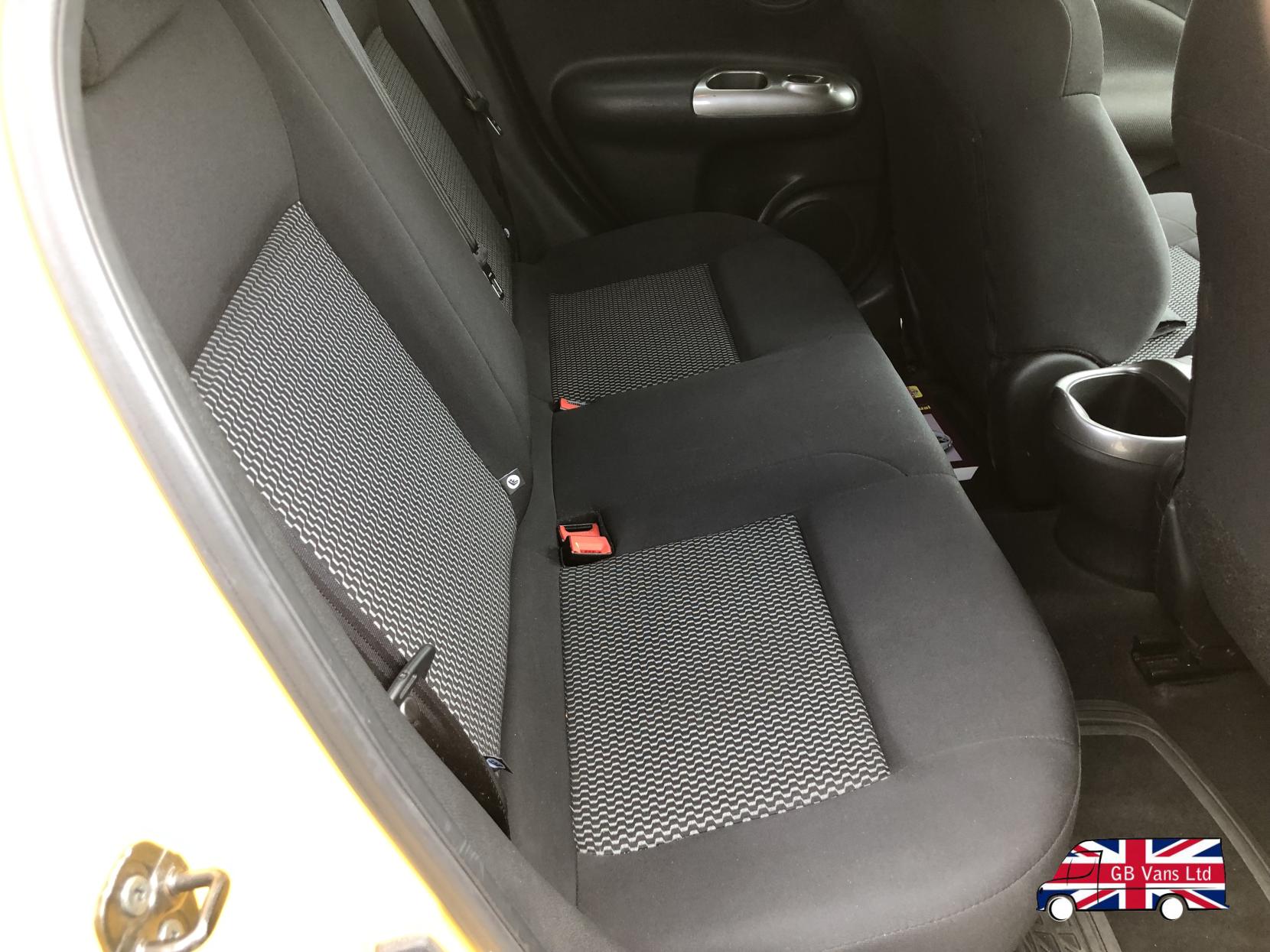 Nissan Juke 1.2 DIG-T Acenta SUV 5dr Petrol Manual Euro 5 (s/s) Euro 5 (115 ps)