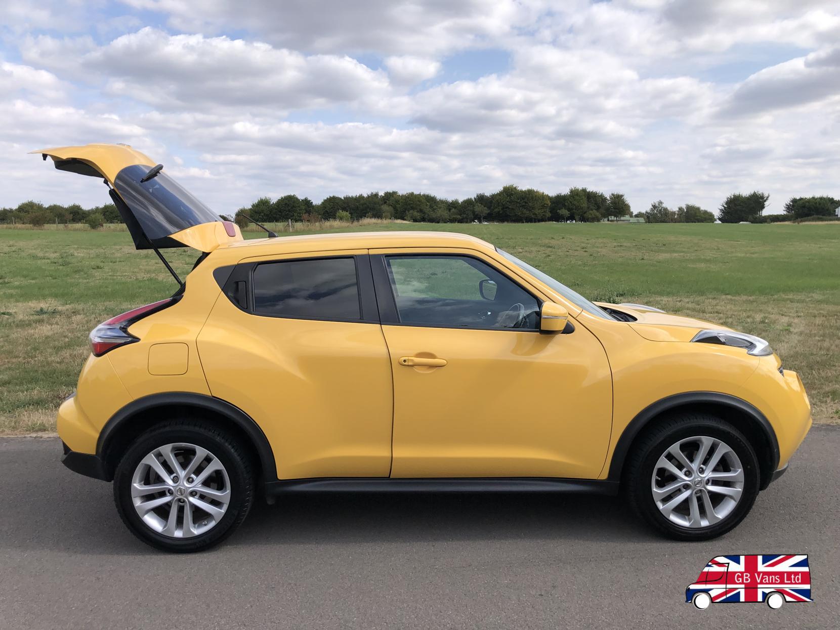 Nissan Juke 1.2 DIG-T Acenta SUV 5dr Petrol Manual Euro 5 (s/s) Euro 5 (115 ps)