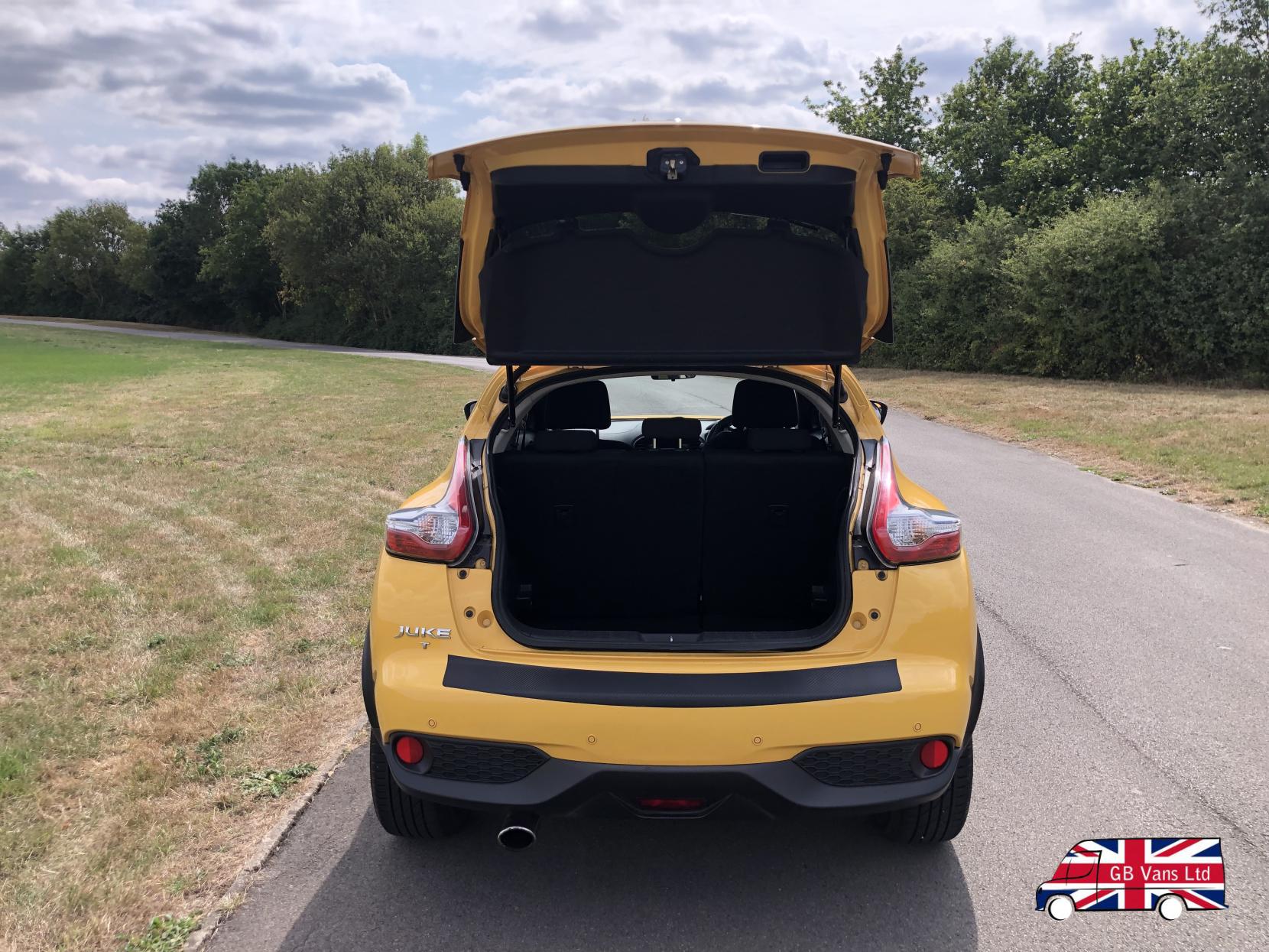 Nissan Juke 1.2 DIG-T Acenta SUV 5dr Petrol Manual Euro 5 (s/s) Euro 5 (115 ps)