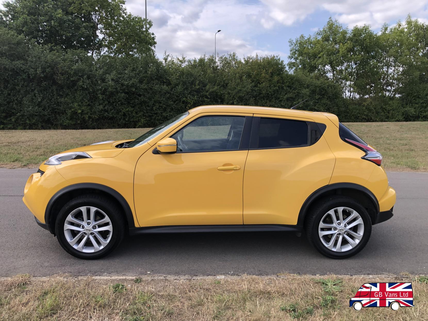 Nissan Juke 1.2 DIG-T Acenta SUV 5dr Petrol Manual Euro 5 (s/s) Euro 5 (115 ps)
