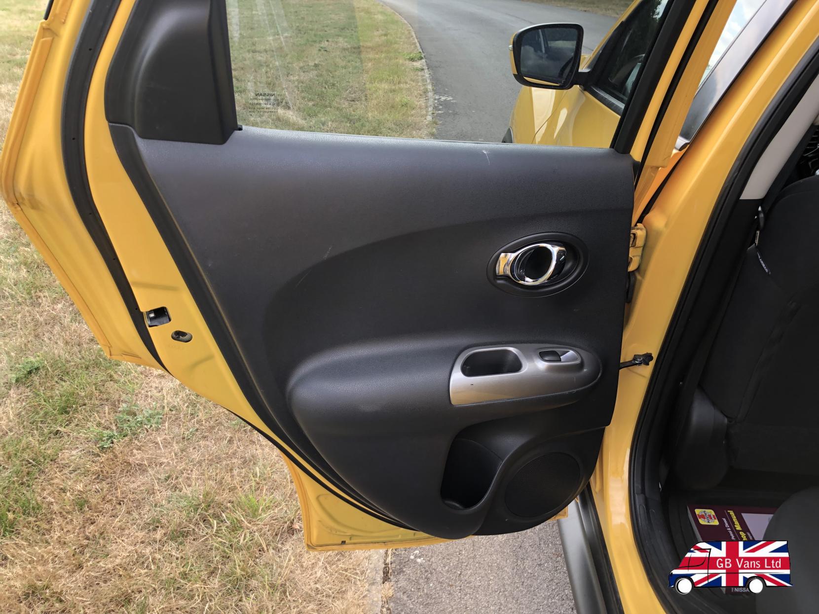 Nissan Juke 1.2 DIG-T Acenta SUV 5dr Petrol Manual Euro 5 (s/s) Euro 5 (115 ps)
