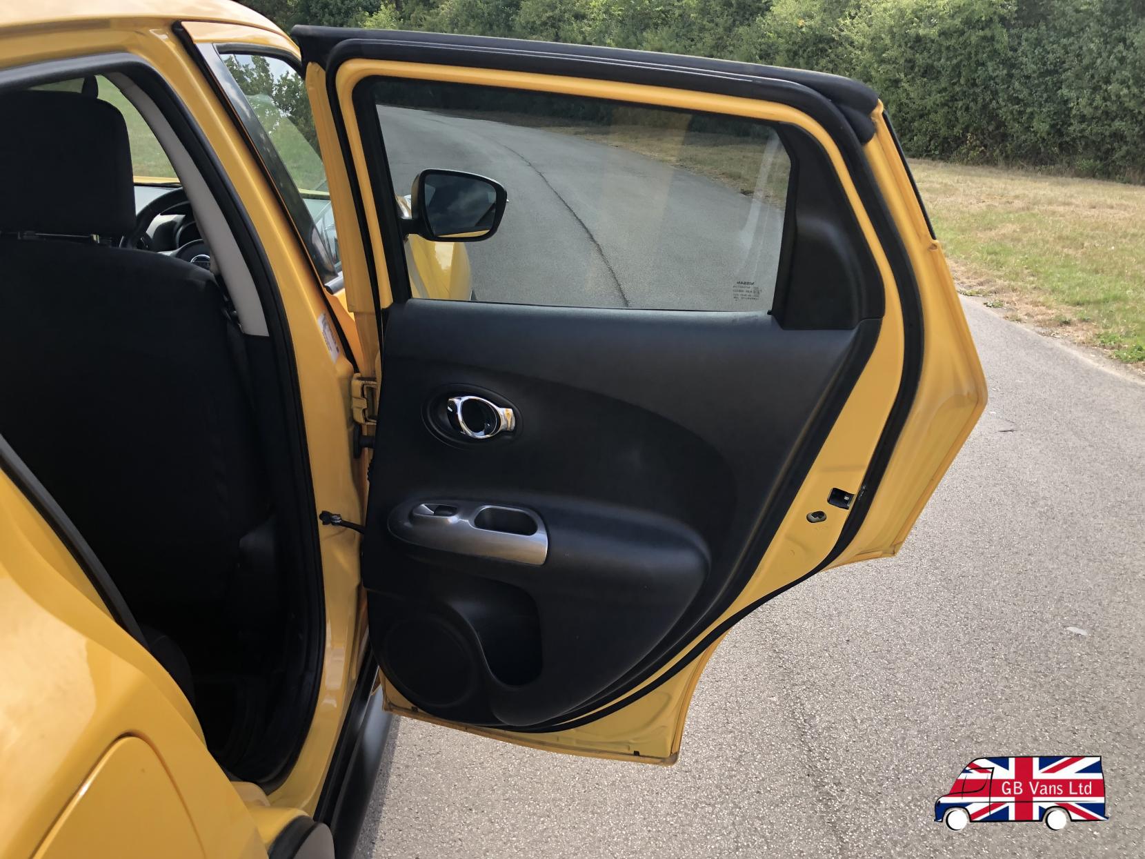 Nissan Juke 1.2 DIG-T Acenta SUV 5dr Petrol Manual Euro 5 (s/s) Euro 5 (115 ps)