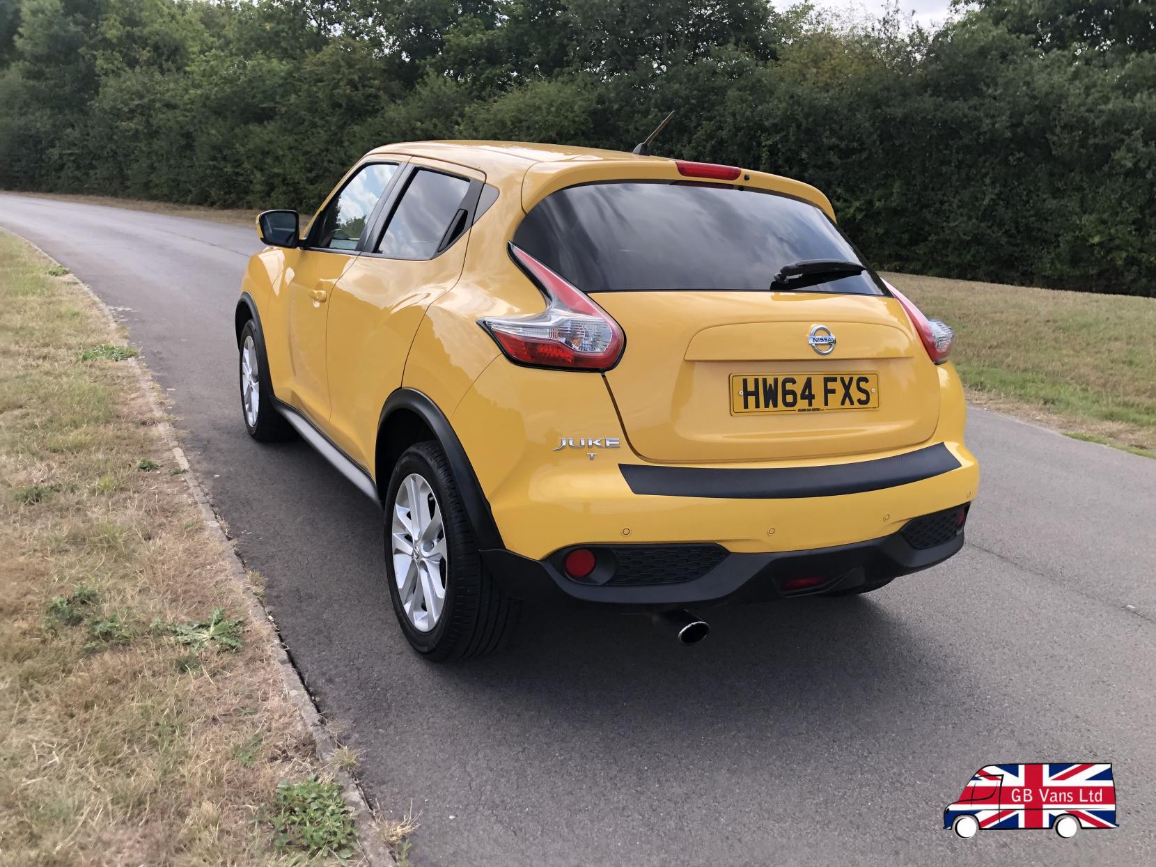 Nissan Juke 1.2 DIG-T Acenta SUV 5dr Petrol Manual Euro 5 (s/s) Euro 5 (115 ps)
