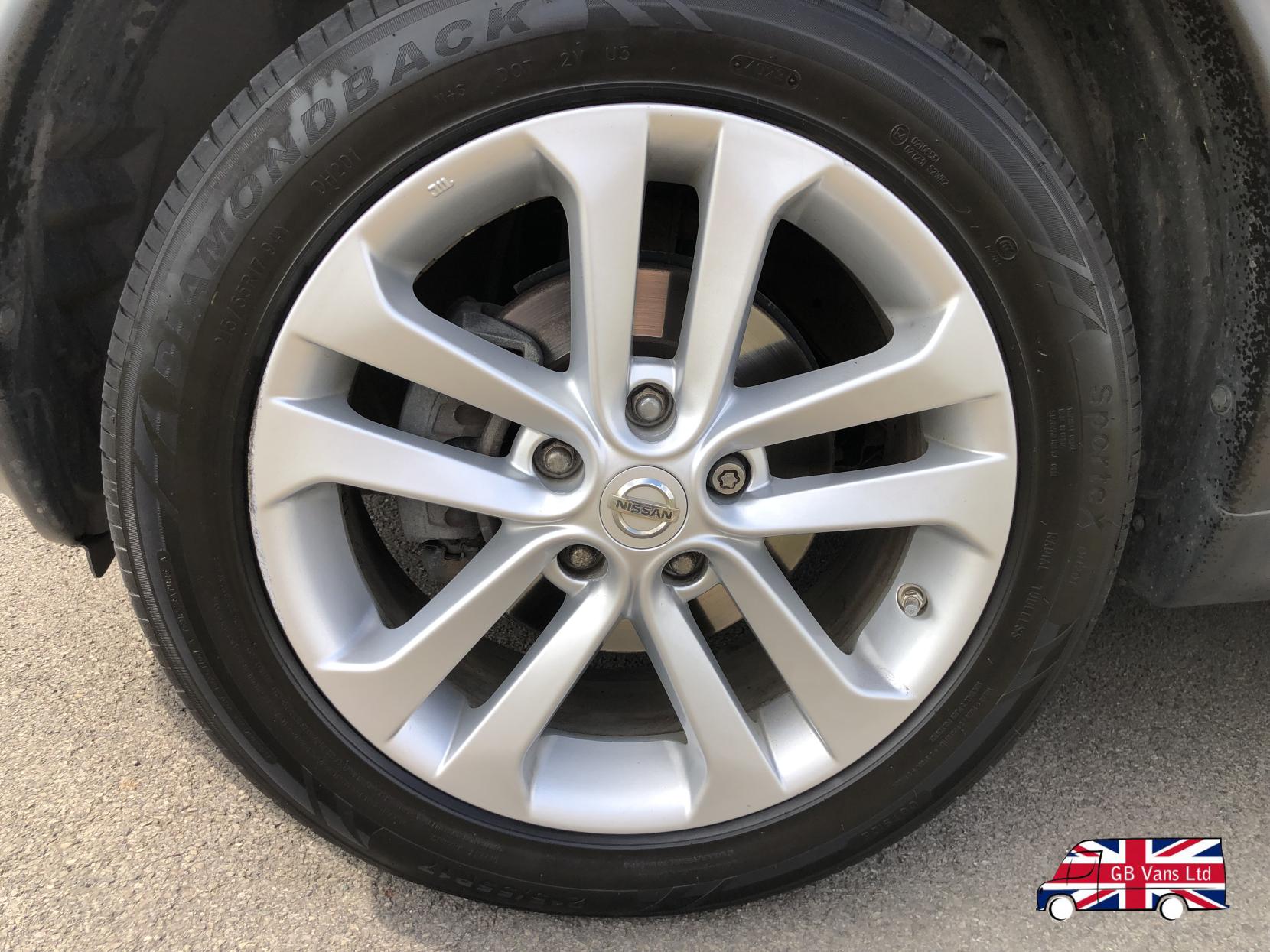 Nissan Juke 1.2 DIG-T Acenta SUV 5dr Petrol Manual Euro 5 (s/s) Euro 5 (115 ps)