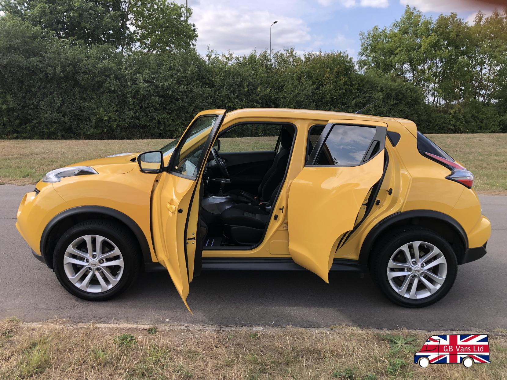 Nissan Juke 1.2 DIG-T Acenta SUV 5dr Petrol Manual Euro 5 (s/s) Euro 5 (115 ps)