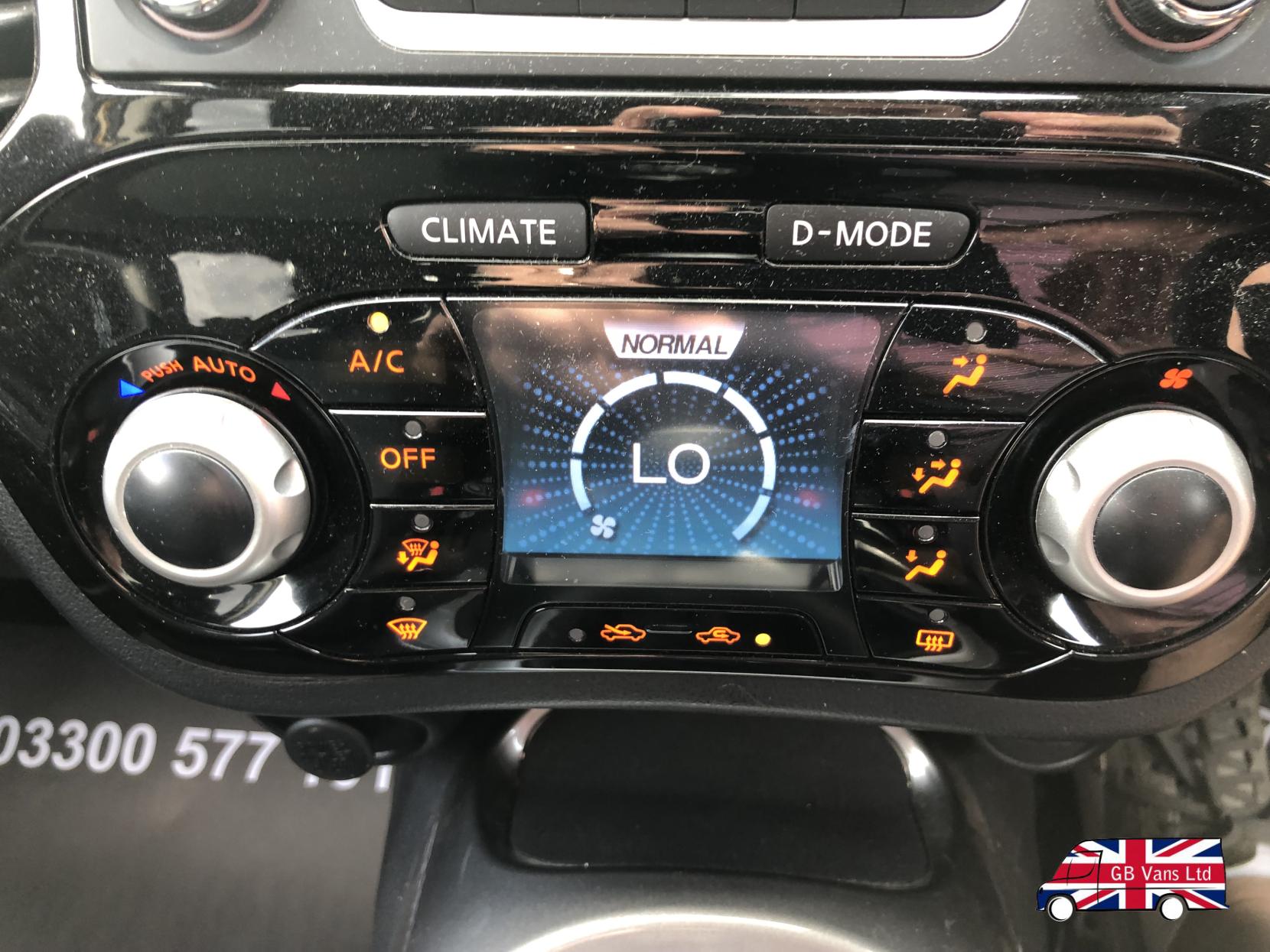 Nissan Juke 1.2 DIG-T Acenta SUV 5dr Petrol Manual Euro 5 (s/s) Euro 5 (115 ps)