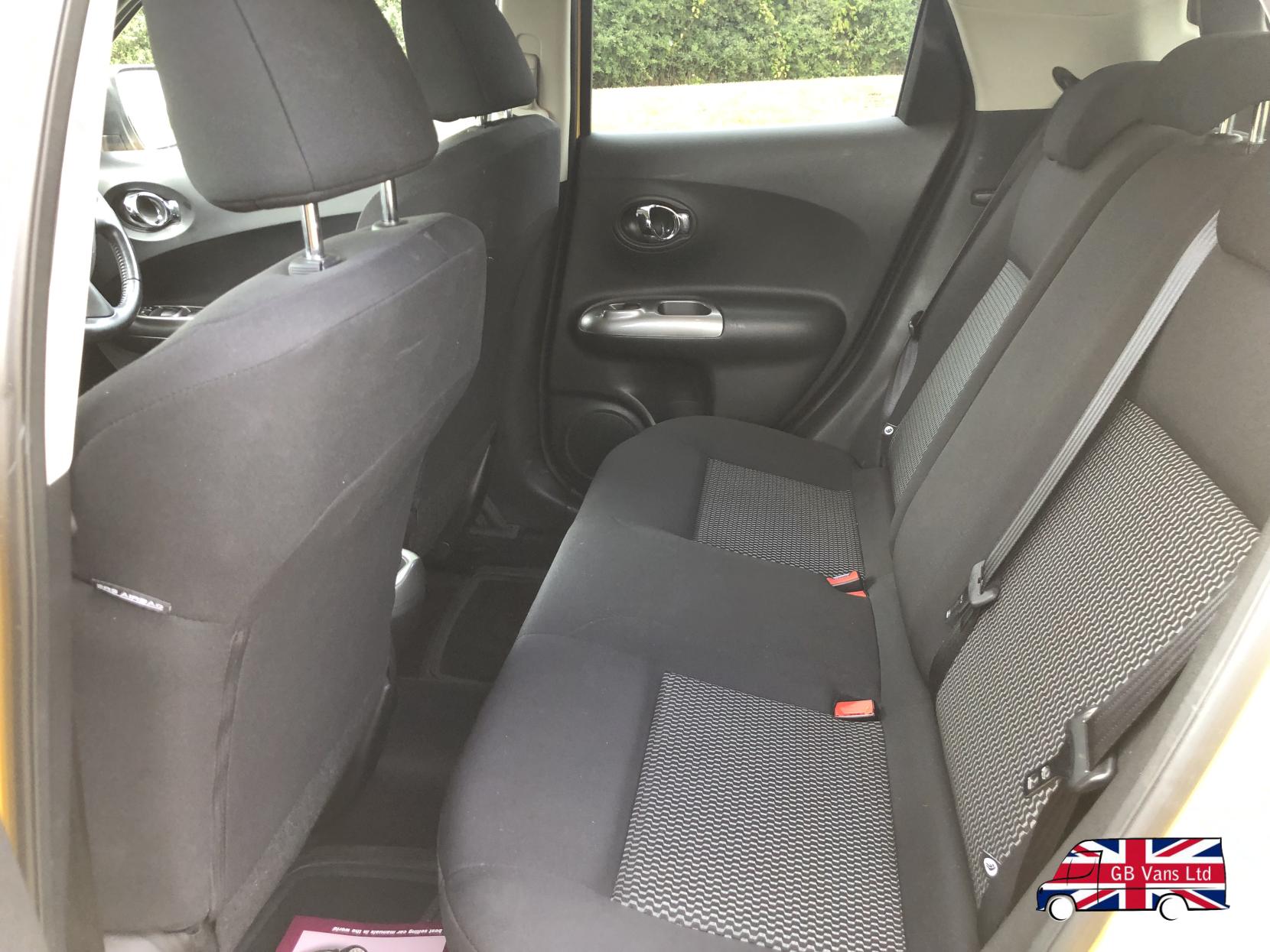 Nissan Juke 1.2 DIG-T Acenta SUV 5dr Petrol Manual Euro 5 (s/s) Euro 5 (115 ps)