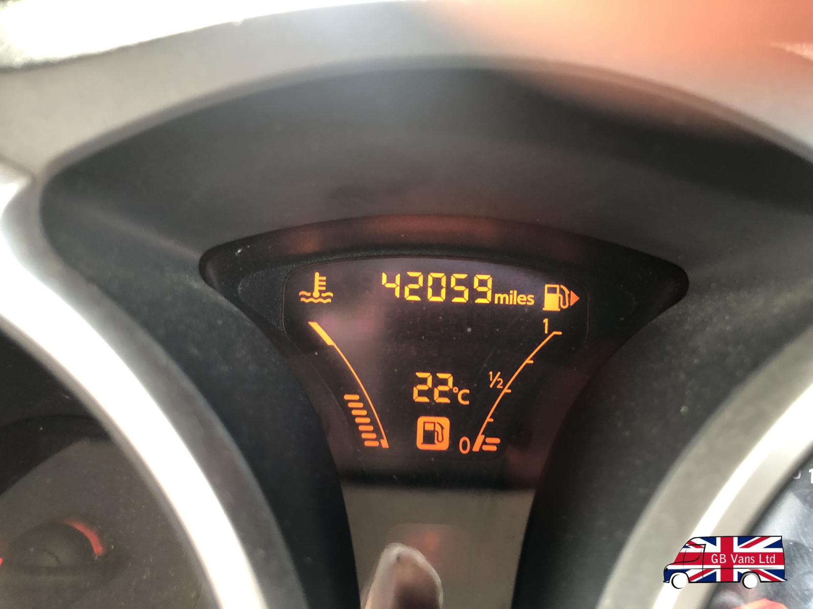 Nissan Juke 1.2 DIG-T Acenta SUV 5dr Petrol Manual Euro 5 (s/s) Euro 5 (115 ps)