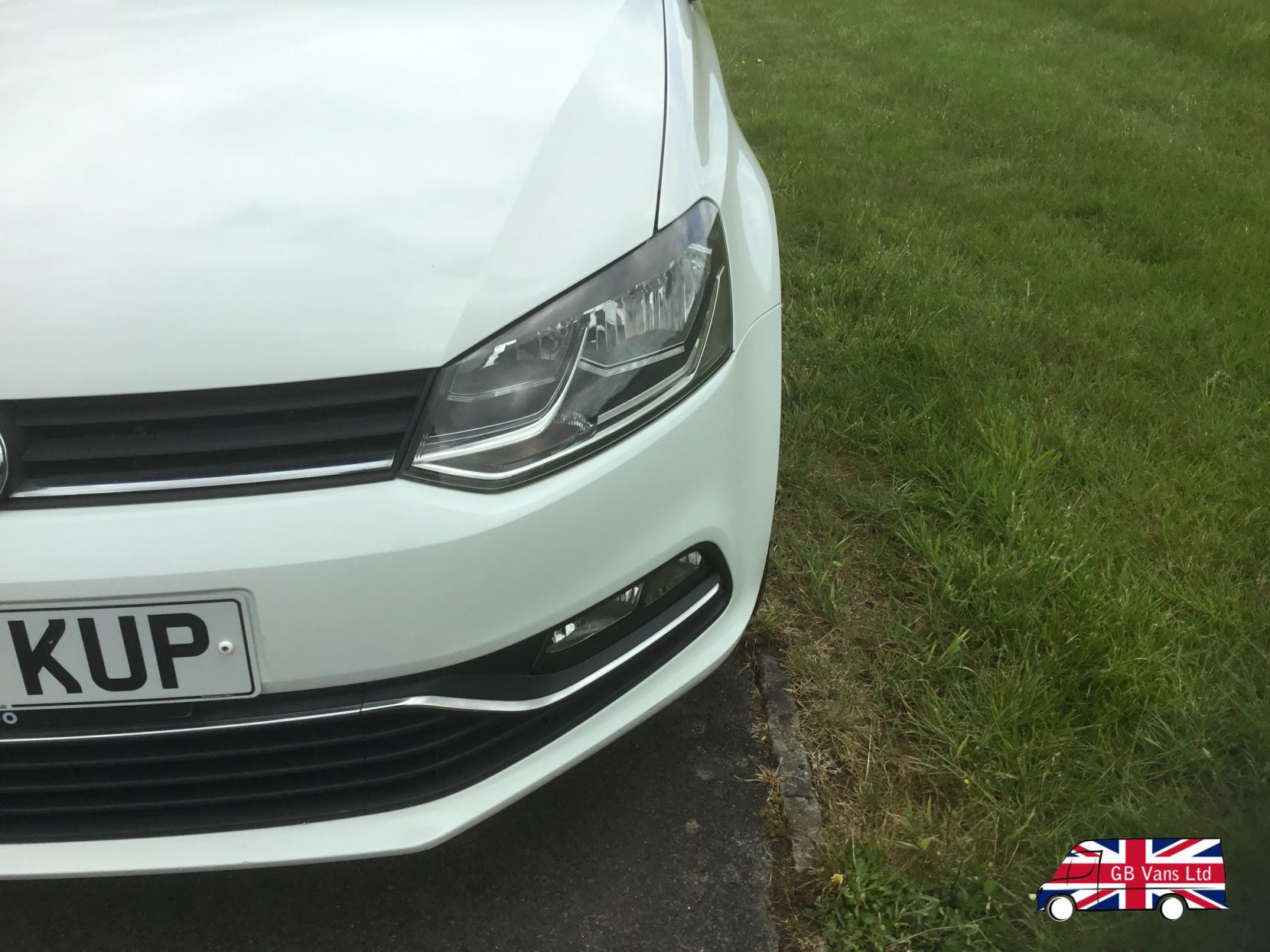 Volkswagen Polo 1.2 TSI BlueMotion Tech SE Hatchback 3dr Petrol Manual Euro 6 (s/s) (90 ps)