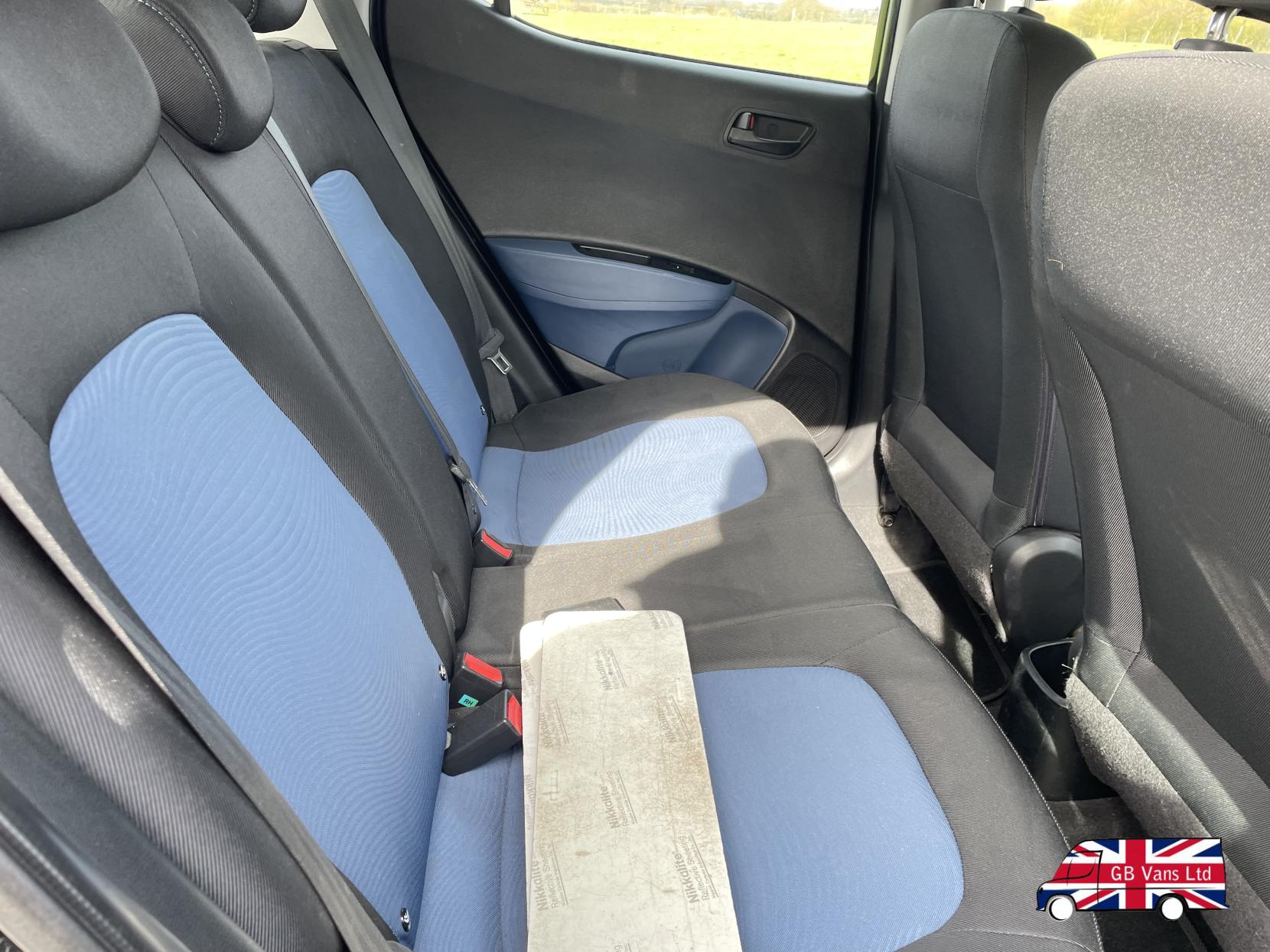 Hyundai i10 1.0 SE Hatchback 5dr Petrol Manual Euro 5 (66 ps)