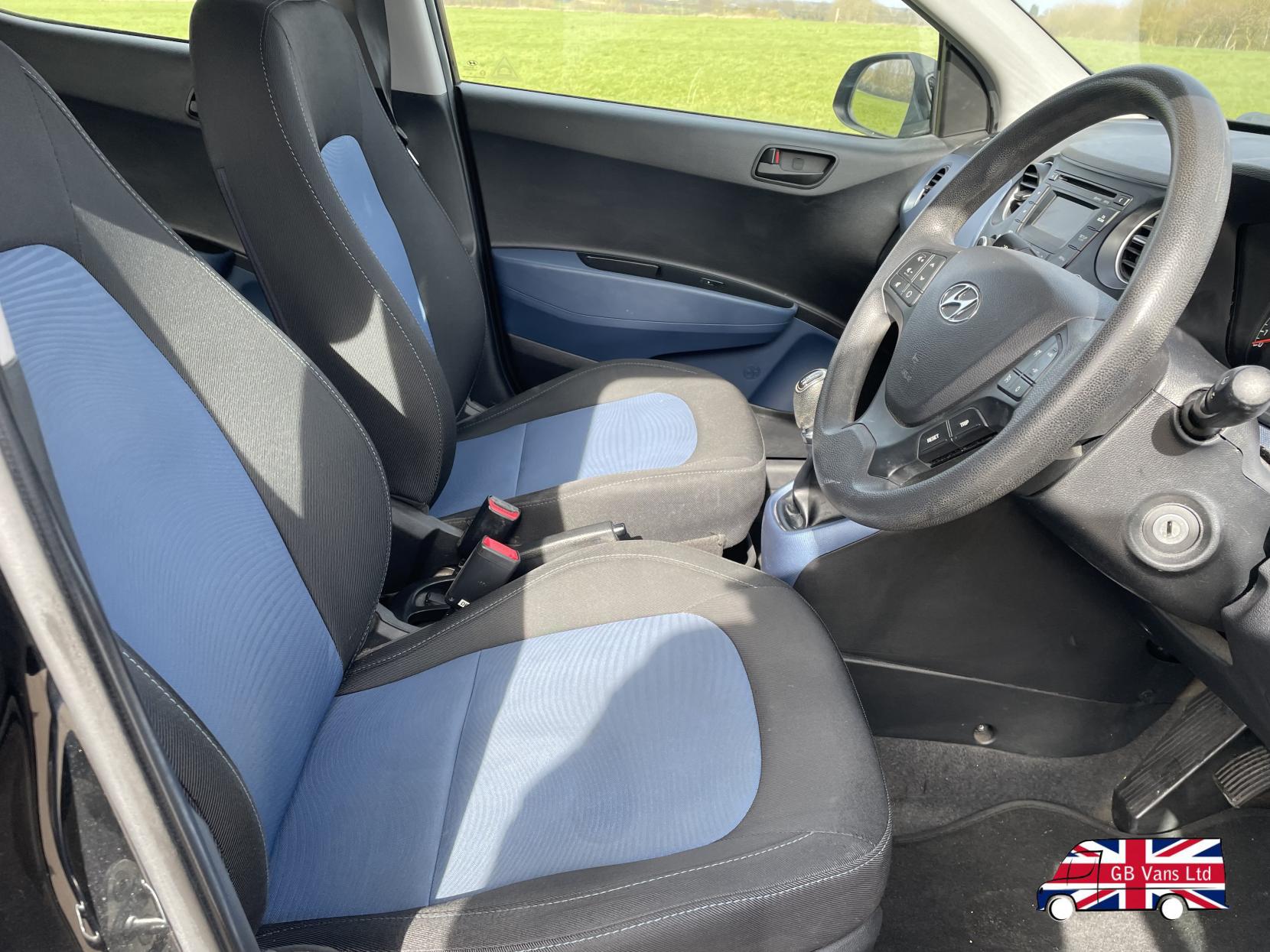 Hyundai i10 1.0 SE Hatchback 5dr Petrol Manual Euro 5 (66 ps)