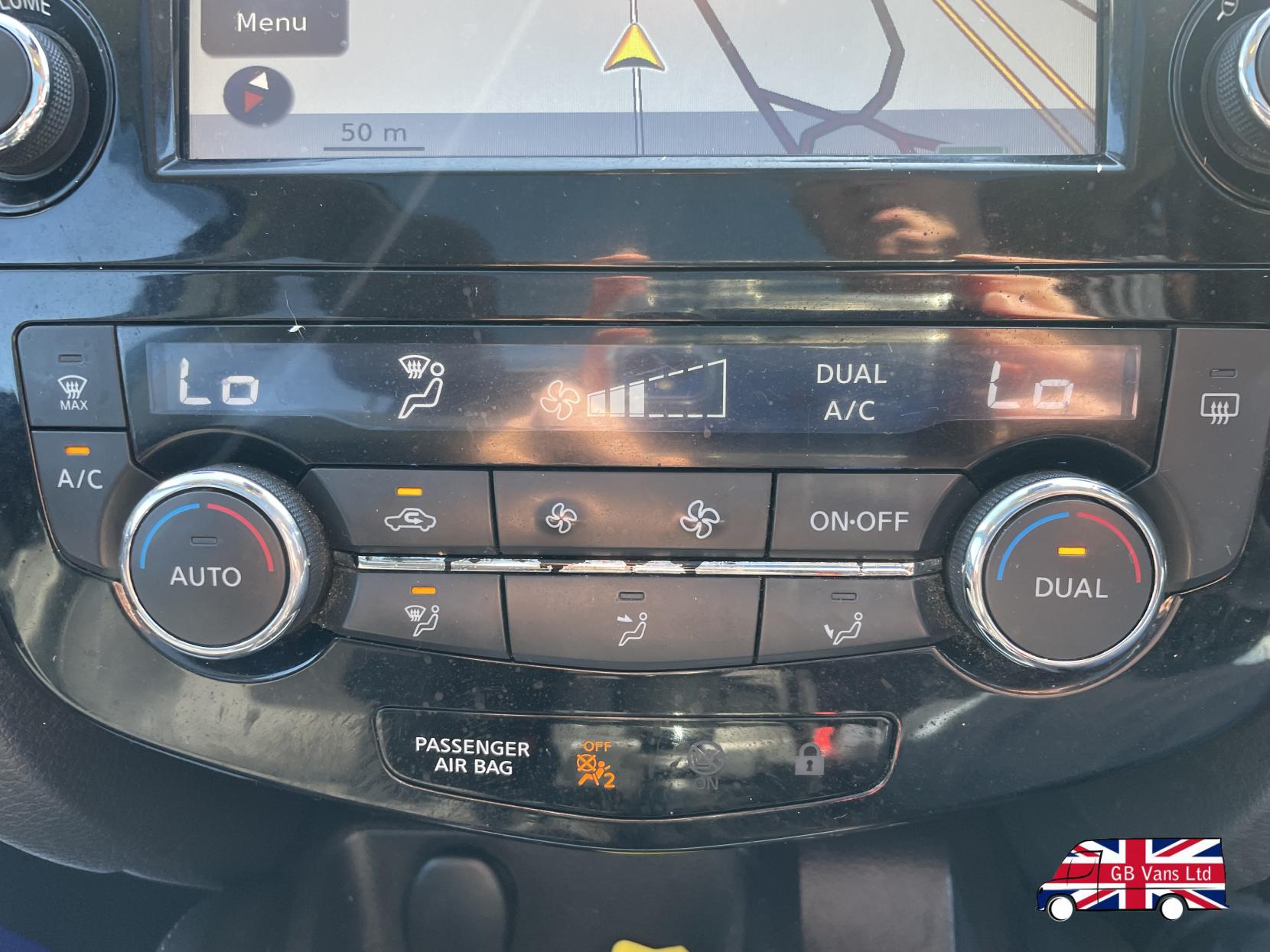 Nissan Qashqai 1.2 DIG-T N-Connecta SUV 5dr Petrol Manual 2WD Euro 6 (s/s) (115 ps)