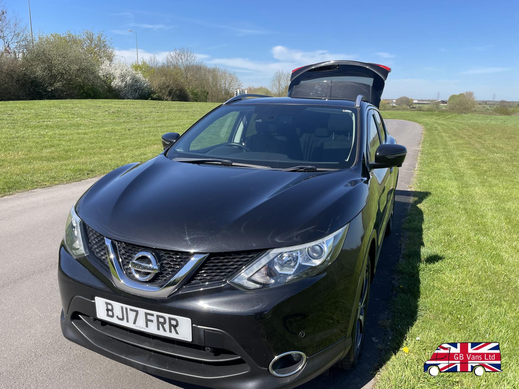 Nissan Qashqai 1.2 DIG-T N-Connecta SUV 5dr Petrol Manual 2WD Euro 6 (s/s) (115 ps)